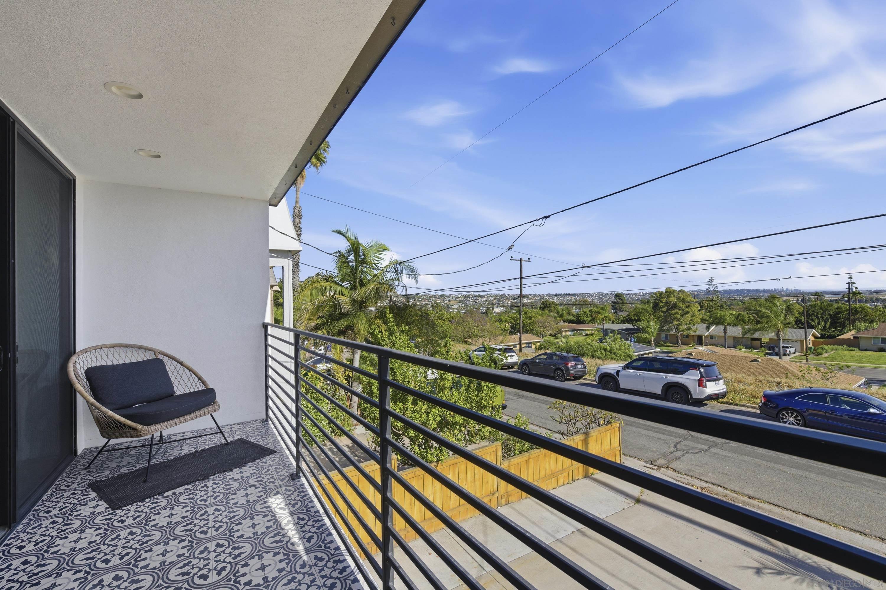 Detail Gallery Image 21 of 48 For 2354  Chalcedony, San Diego,  CA 92109 - 3 Beds | 2 Baths