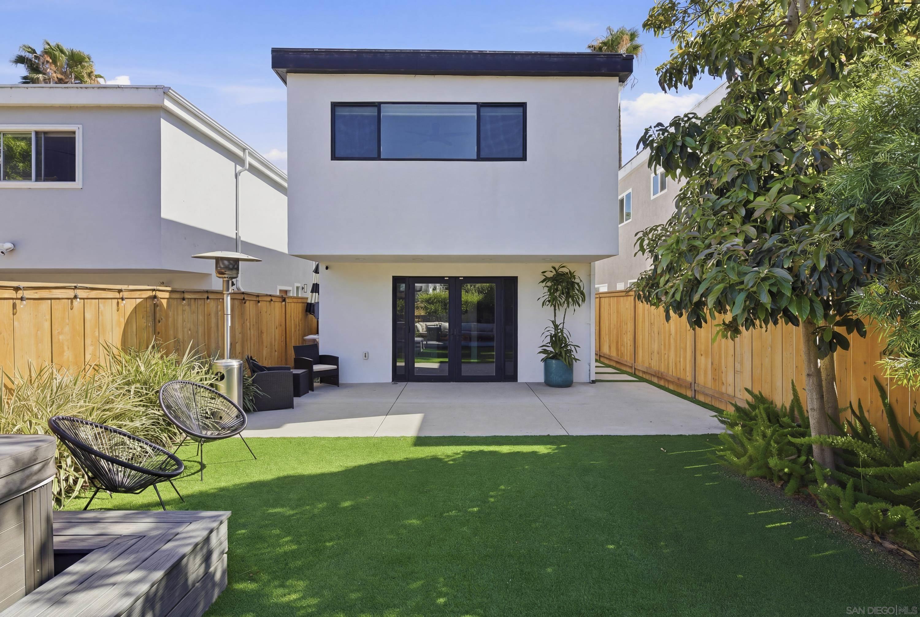 Detail Gallery Image 39 of 48 For 2354  Chalcedony, San Diego,  CA 92109 - 3 Beds | 2 Baths