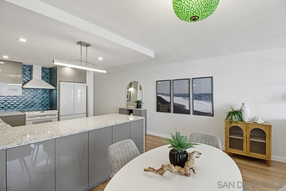 Detail Gallery Image 11 of 72 For 3916  Riviera Dr Unit 504, San Diego,  CA 92109 - 2 Beds | 2 Baths
