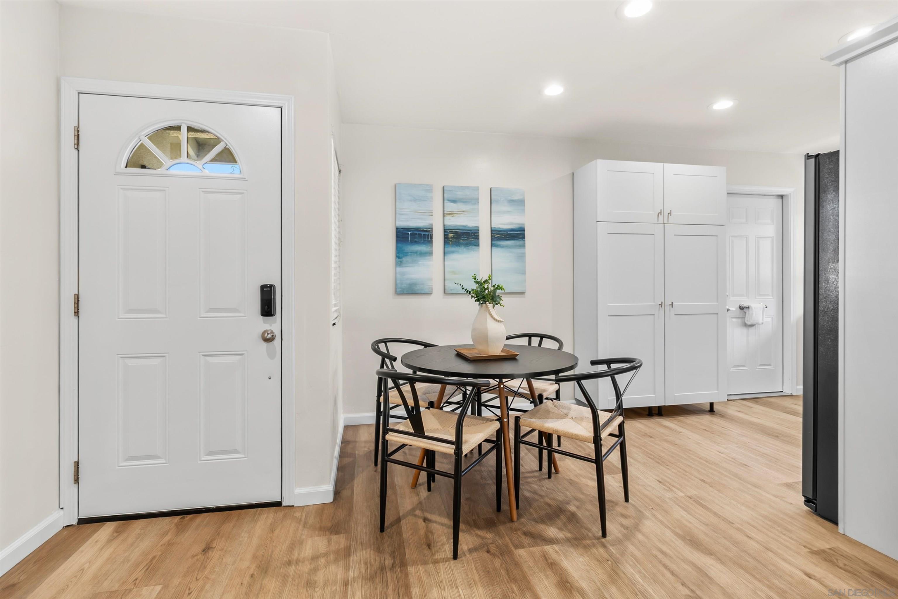 Detail Gallery Image 13 of 46 For 2309  Saratoga, Oceanside,  CA 92054 - 3 Beds | 2 Baths