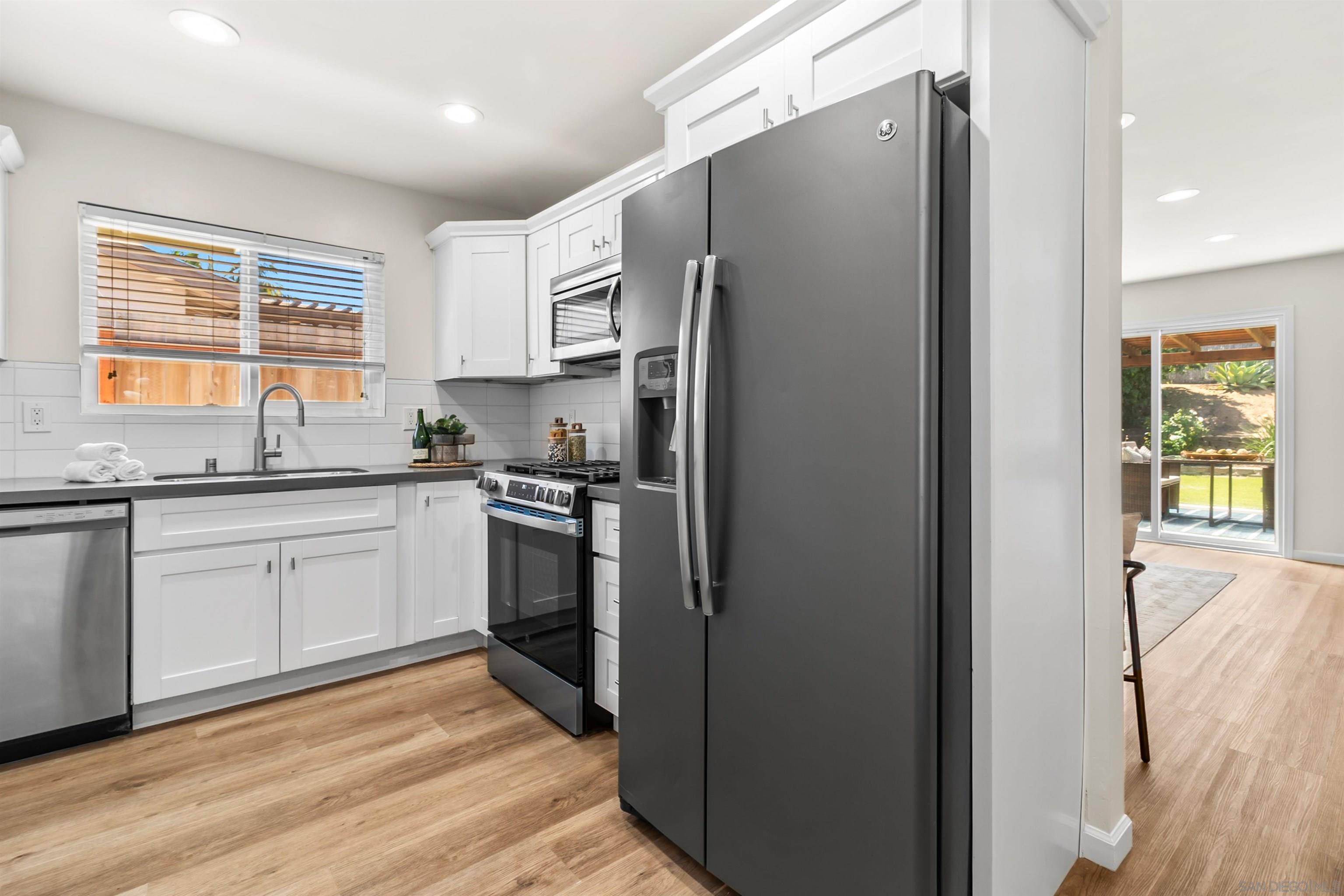 Detail Gallery Image 15 of 46 For 2309  Saratoga, Oceanside,  CA 92054 - 3 Beds | 2 Baths