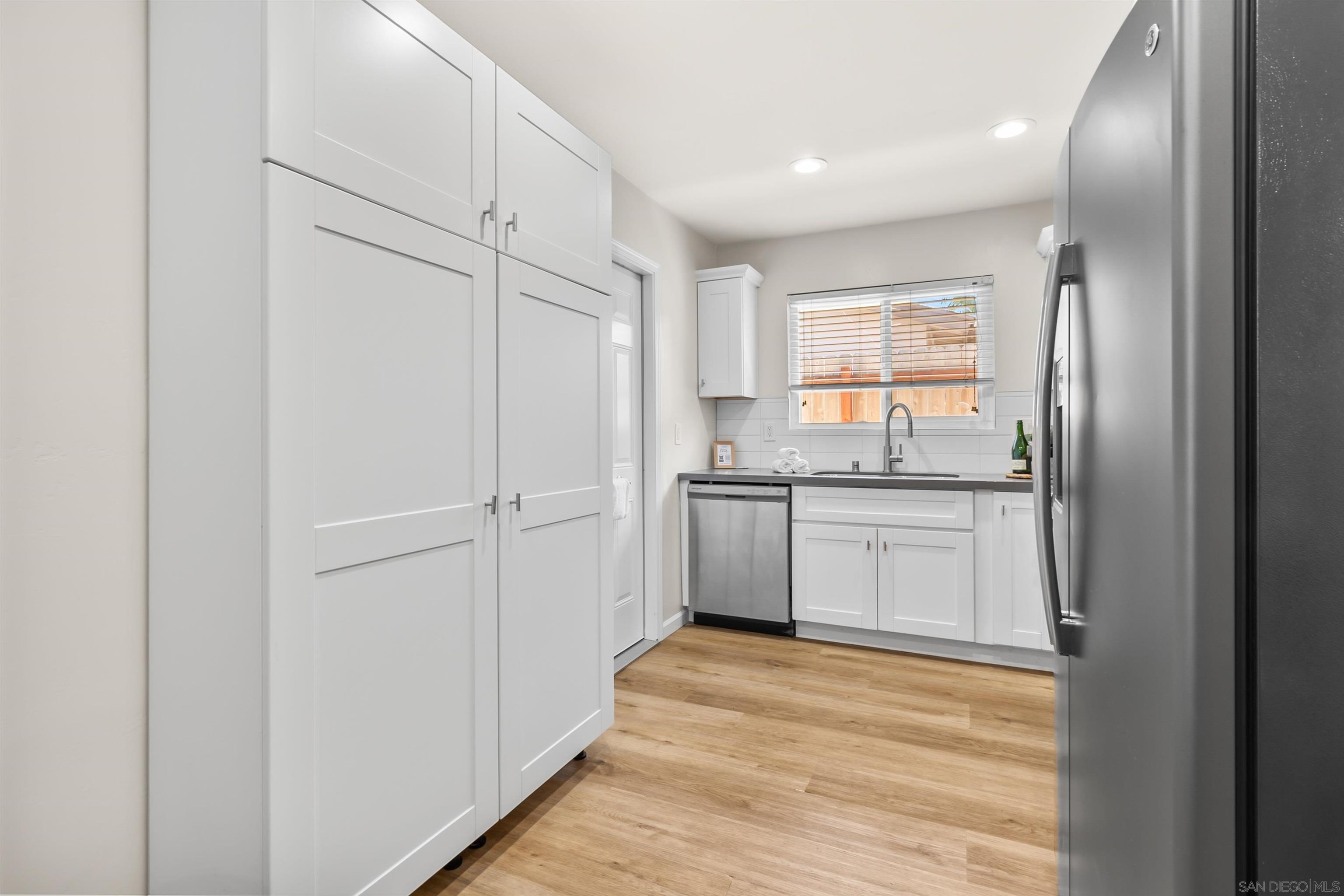 Detail Gallery Image 17 of 46 For 2309  Saratoga, Oceanside,  CA 92054 - 3 Beds | 2 Baths