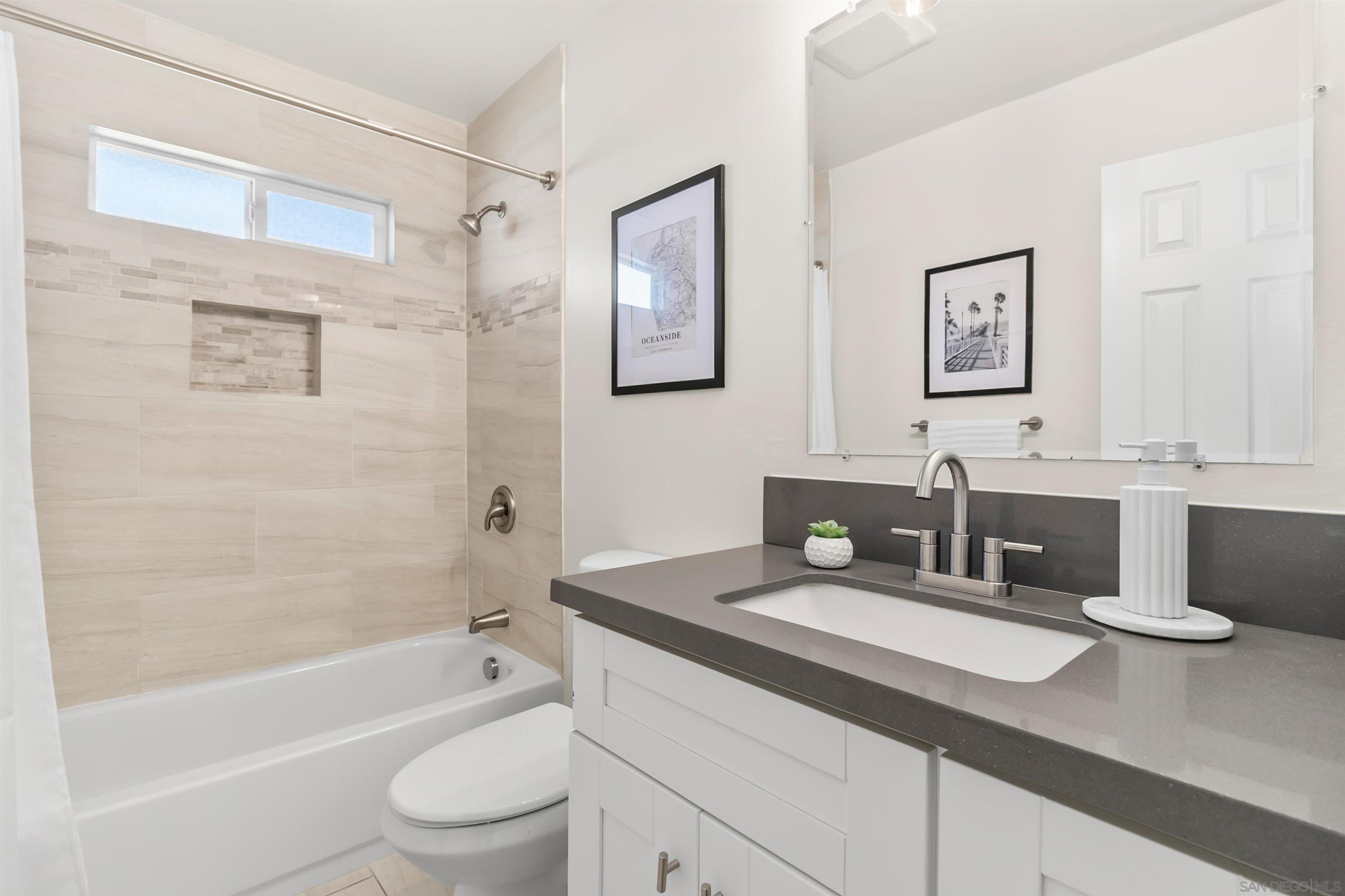 Detail Gallery Image 24 of 46 For 2309  Saratoga, Oceanside,  CA 92054 - 3 Beds | 2 Baths