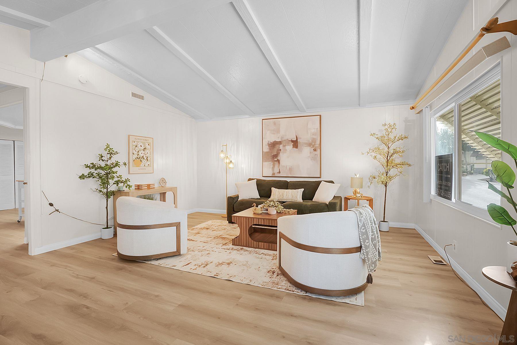 Front Image Thumbnail for SD260007732