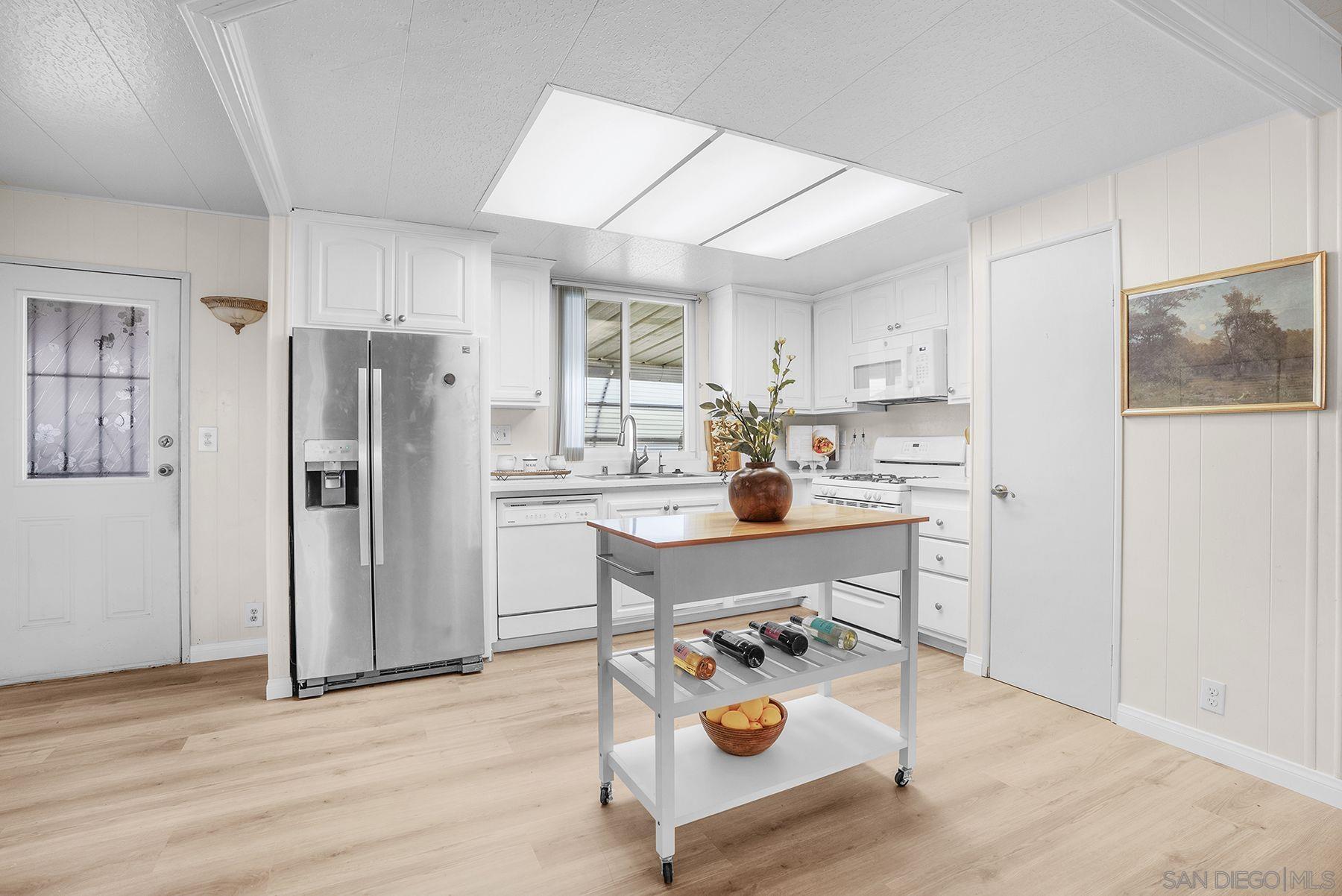 Detail Gallery Image 2 of 9 For 1925  Otay Lakes Rd.  167, Chula Vista,  CA 91913 - 3 Beds | 2 Baths