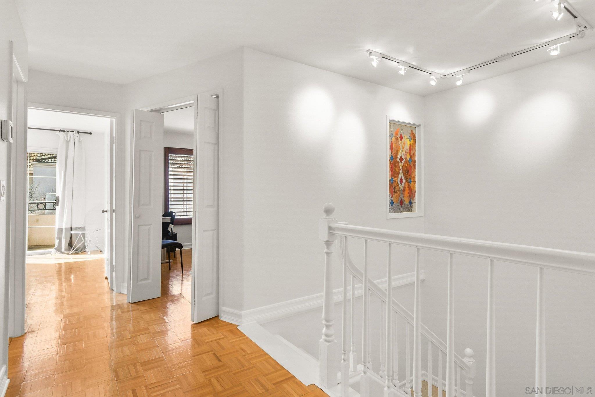 Detail Gallery Image 32 of 49 For 5117  Renaissance Ave  #D,  San Diego,  CA 92122 - 3 Beds | 2/1 Baths