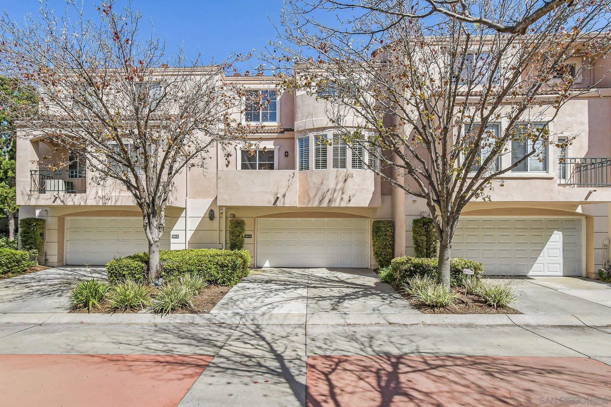 Detail Gallery Image 38 of 49 For 5117  Renaissance Ave  #D,  San Diego,  CA 92122 - 3 Beds | 2/1 Baths