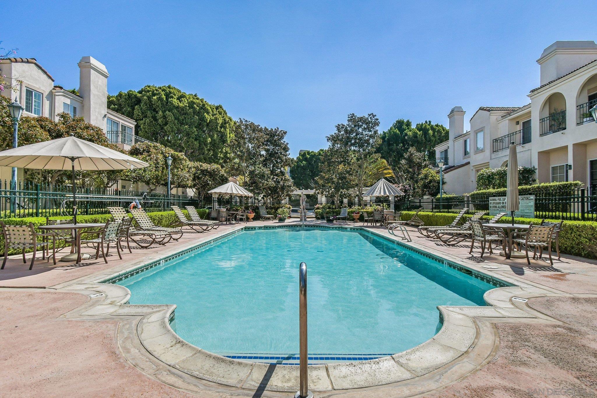 Detail Gallery Image 40 of 49 For 5117  Renaissance Ave  #D,  San Diego,  CA 92122 - 3 Beds | 2/1 Baths