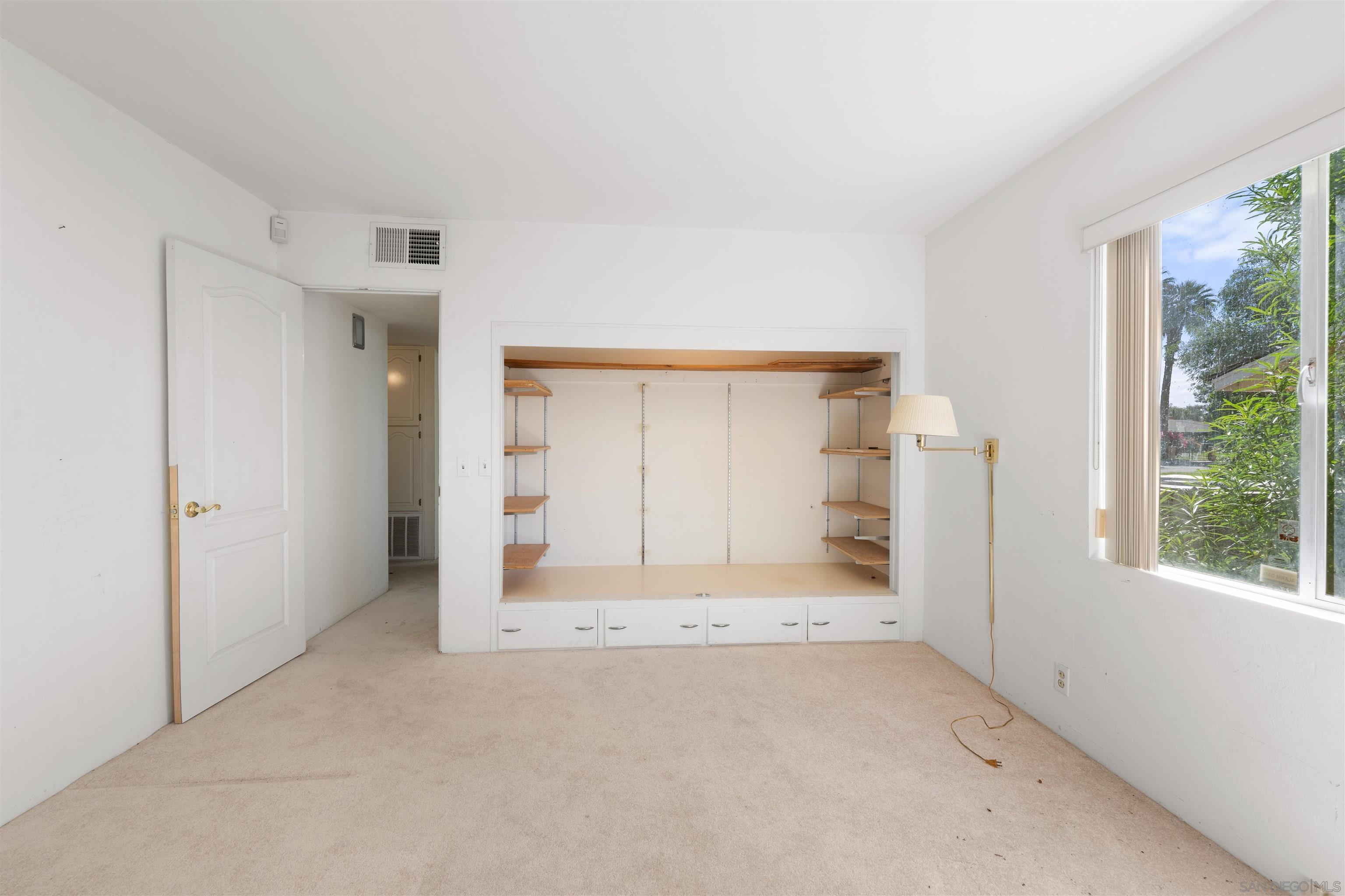 Detail Gallery Image 20 of 48 For 250 S Santa Rosa Ave, El Centro,  CA 92243 - 4 Beds | 2 Baths