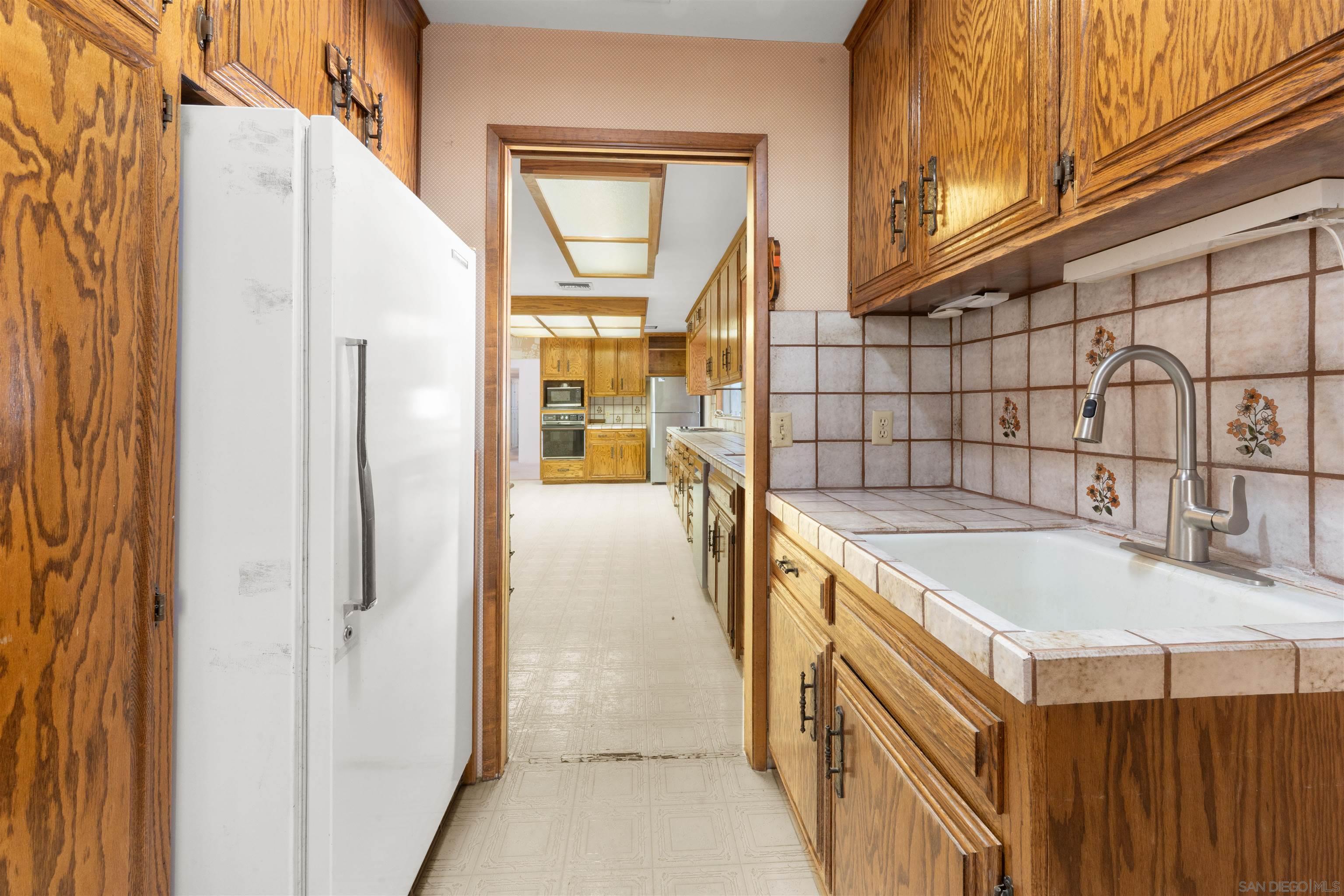 Detail Gallery Image 23 of 48 For 250 S Santa Rosa Ave, El Centro,  CA 92243 - 4 Beds | 2 Baths