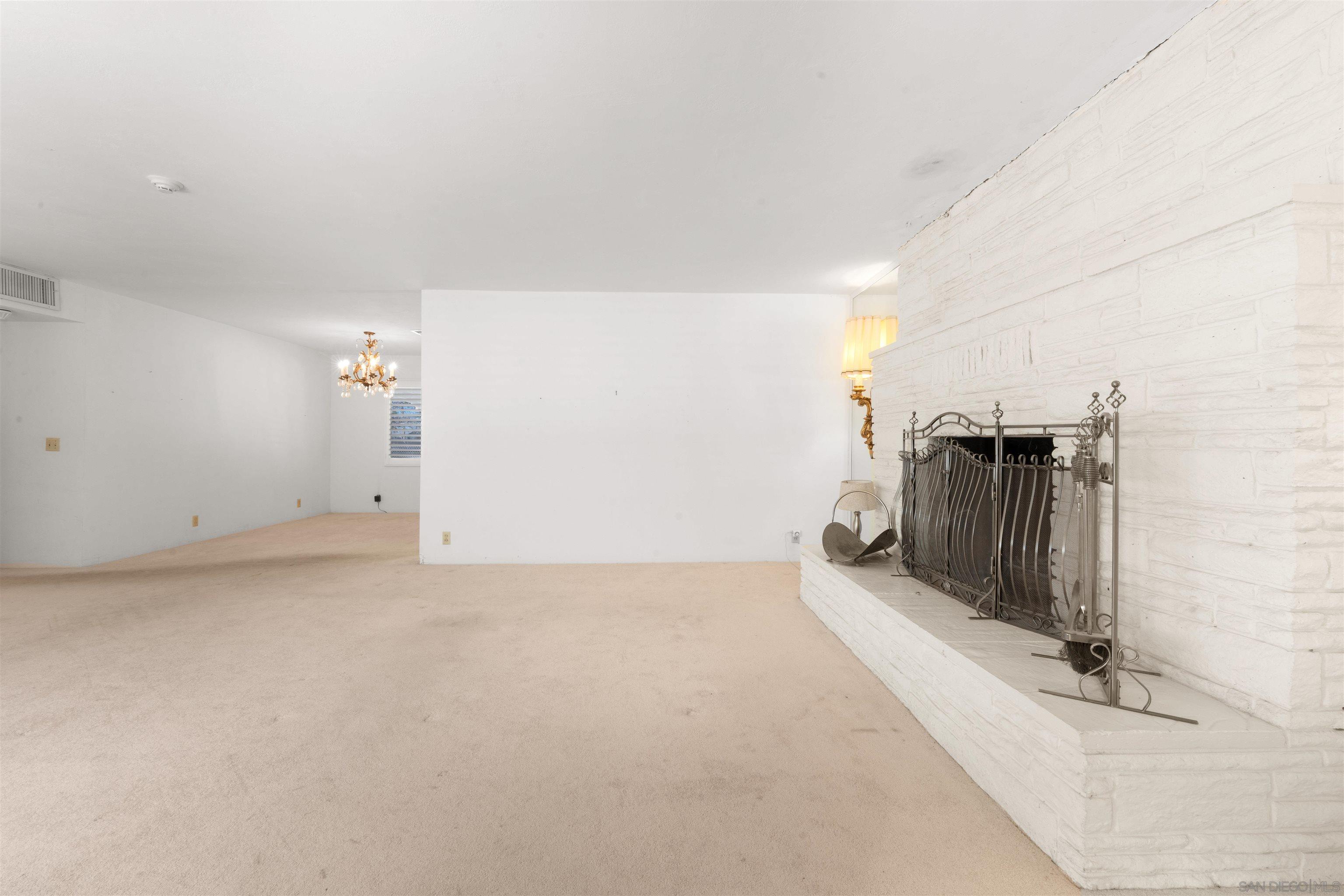 Detail Gallery Image 4 of 48 For 250 S Santa Rosa Ave, El Centro,  CA 92243 - 4 Beds | 2 Baths