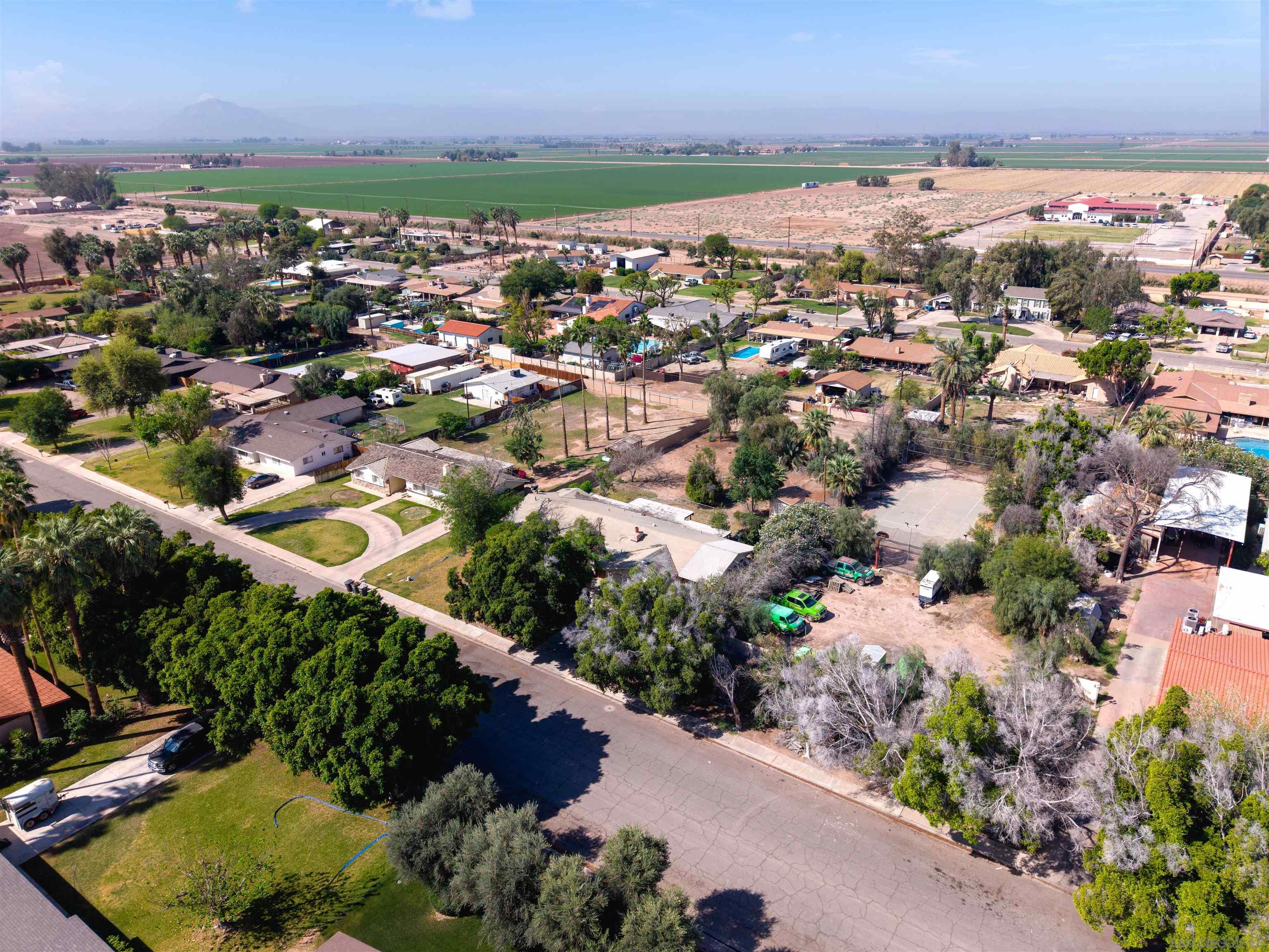 Detail Gallery Image 38 of 48 For 250 S Santa Rosa Ave, El Centro,  CA 92243 - 4 Beds | 2 Baths