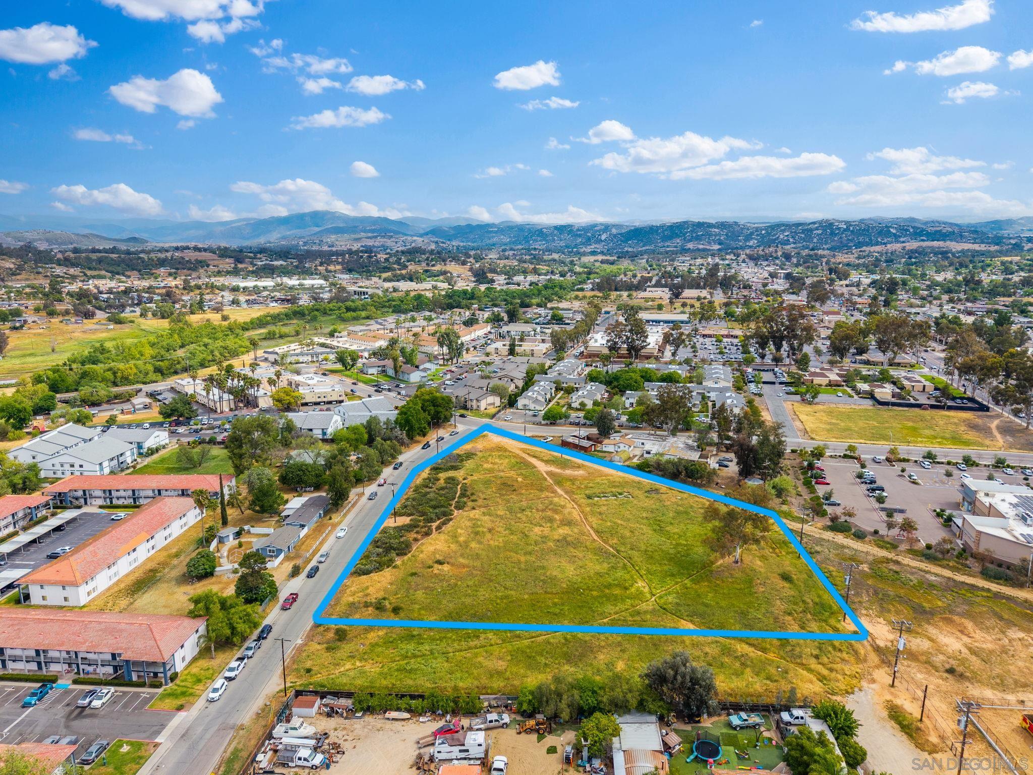 Detail Gallery Image 4 of 10 For , Ramona,  CA 92065 - – Beds | – Baths