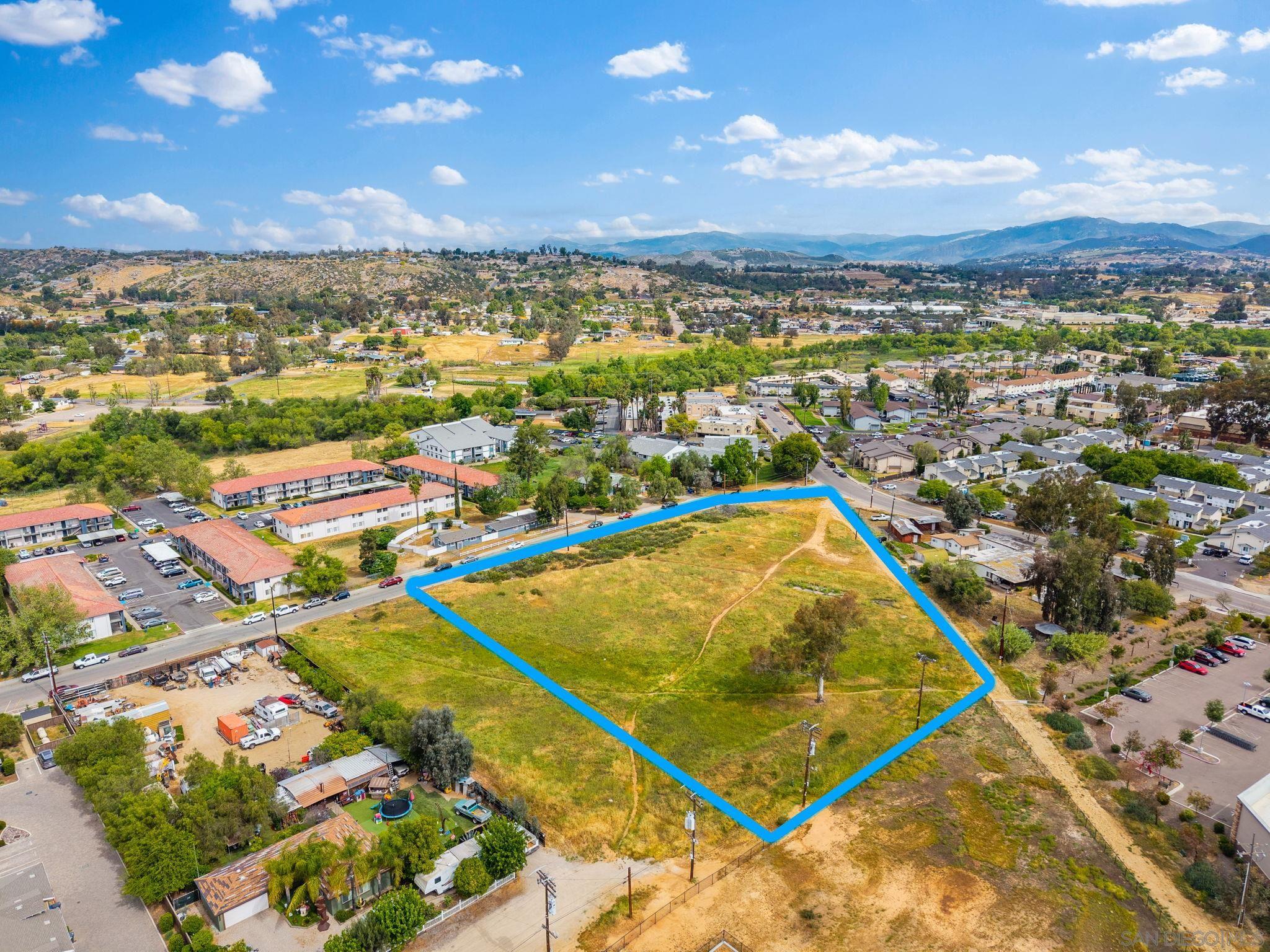 Detail Gallery Image 5 of 10 For , Ramona,  CA 92065 - – Beds | – Baths