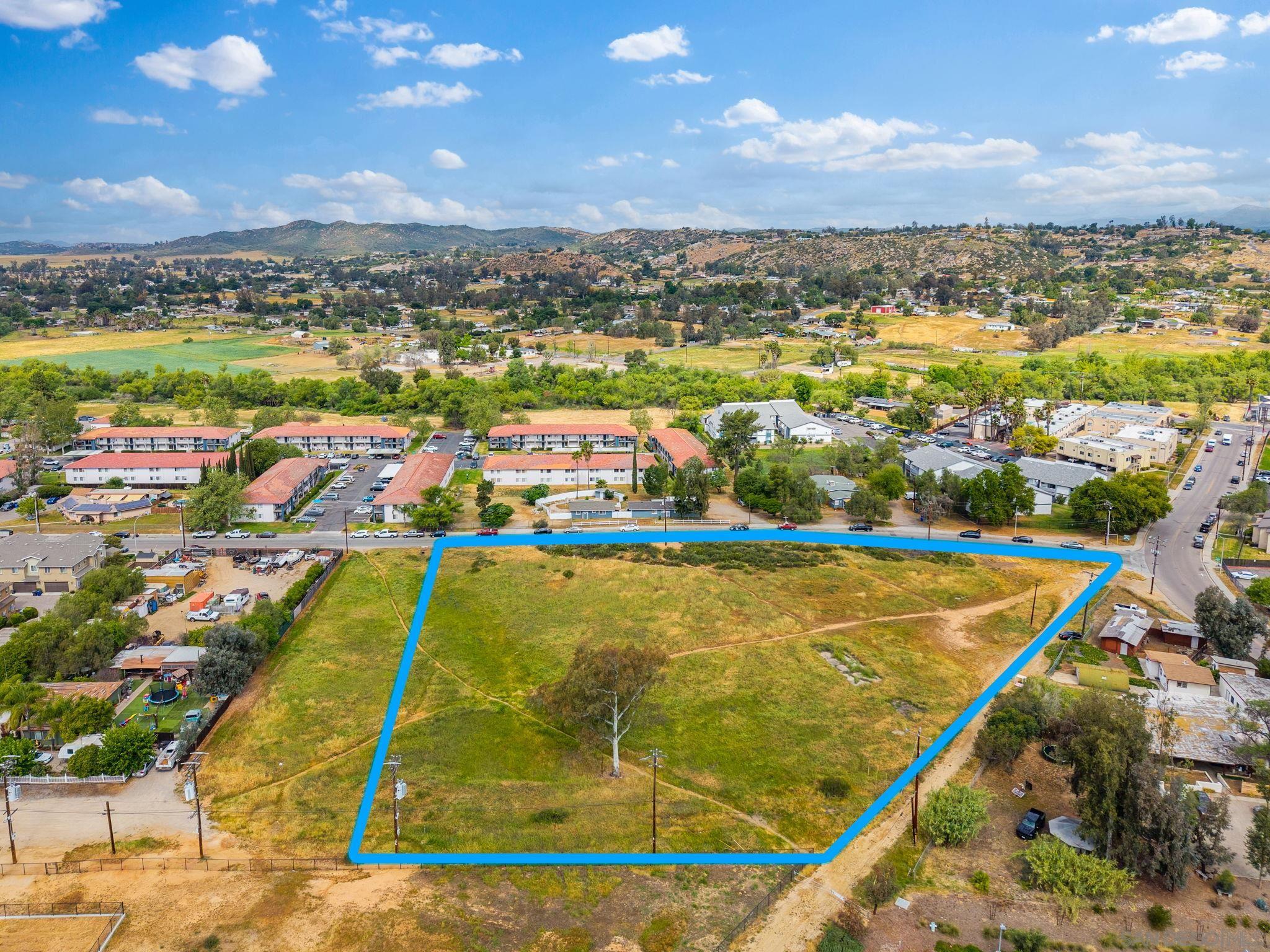 Detail Gallery Image 6 of 10 For , Ramona,  CA 92065 - – Beds | – Baths