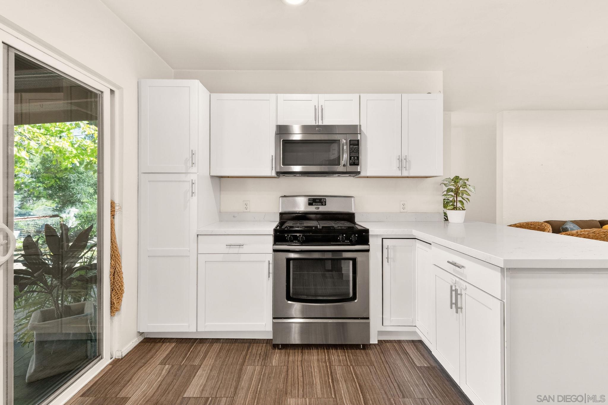 Detail Gallery Image 7 of 34 For 5847  Amarillo Ave, La Mesa,  CA 91942 - 3 Beds | 2 Baths