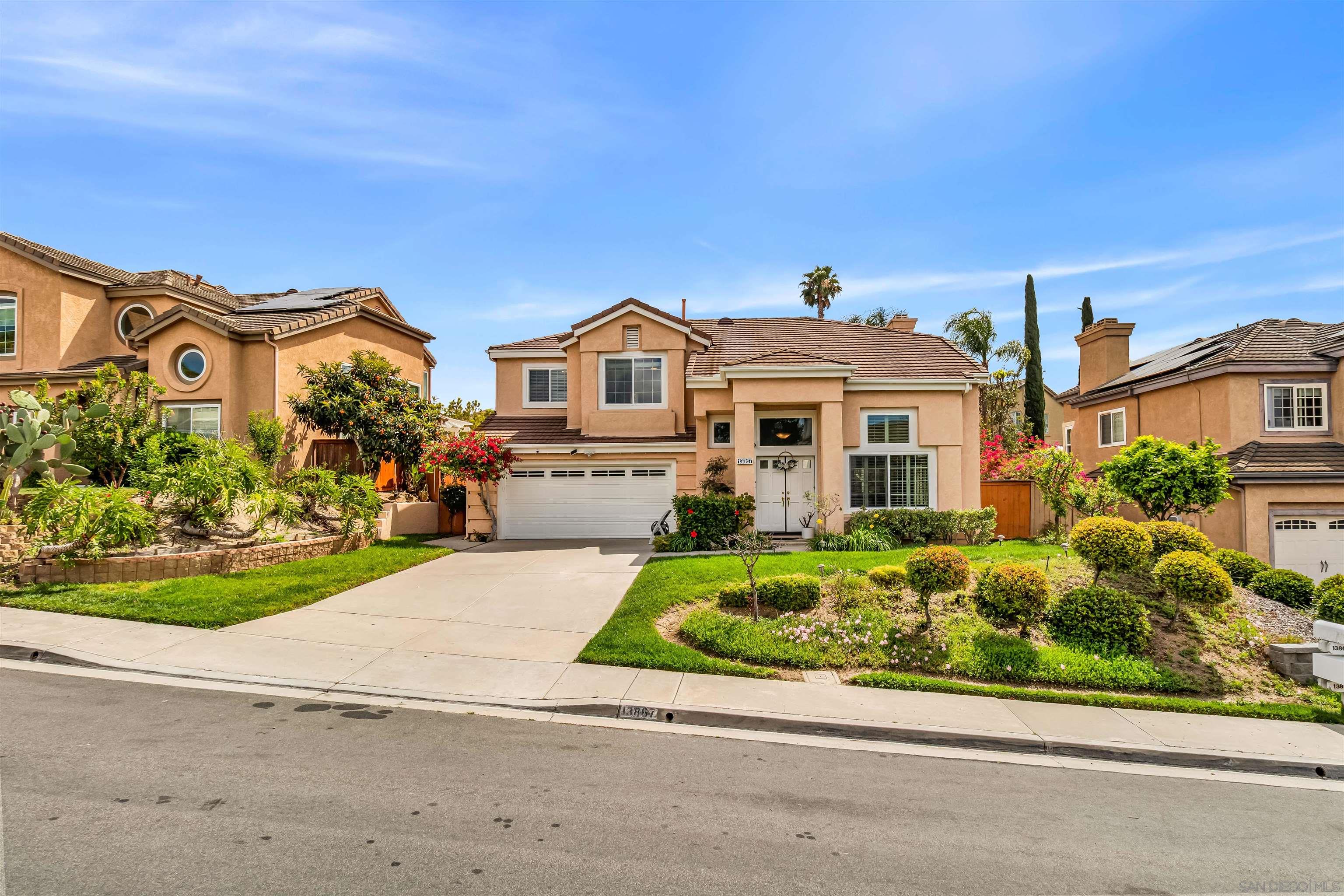 Detail Gallery Image 1 of 35 For 13867  Lewiston Street, San Diego,  CA 92128 - 3 Beds | 2/1 Baths