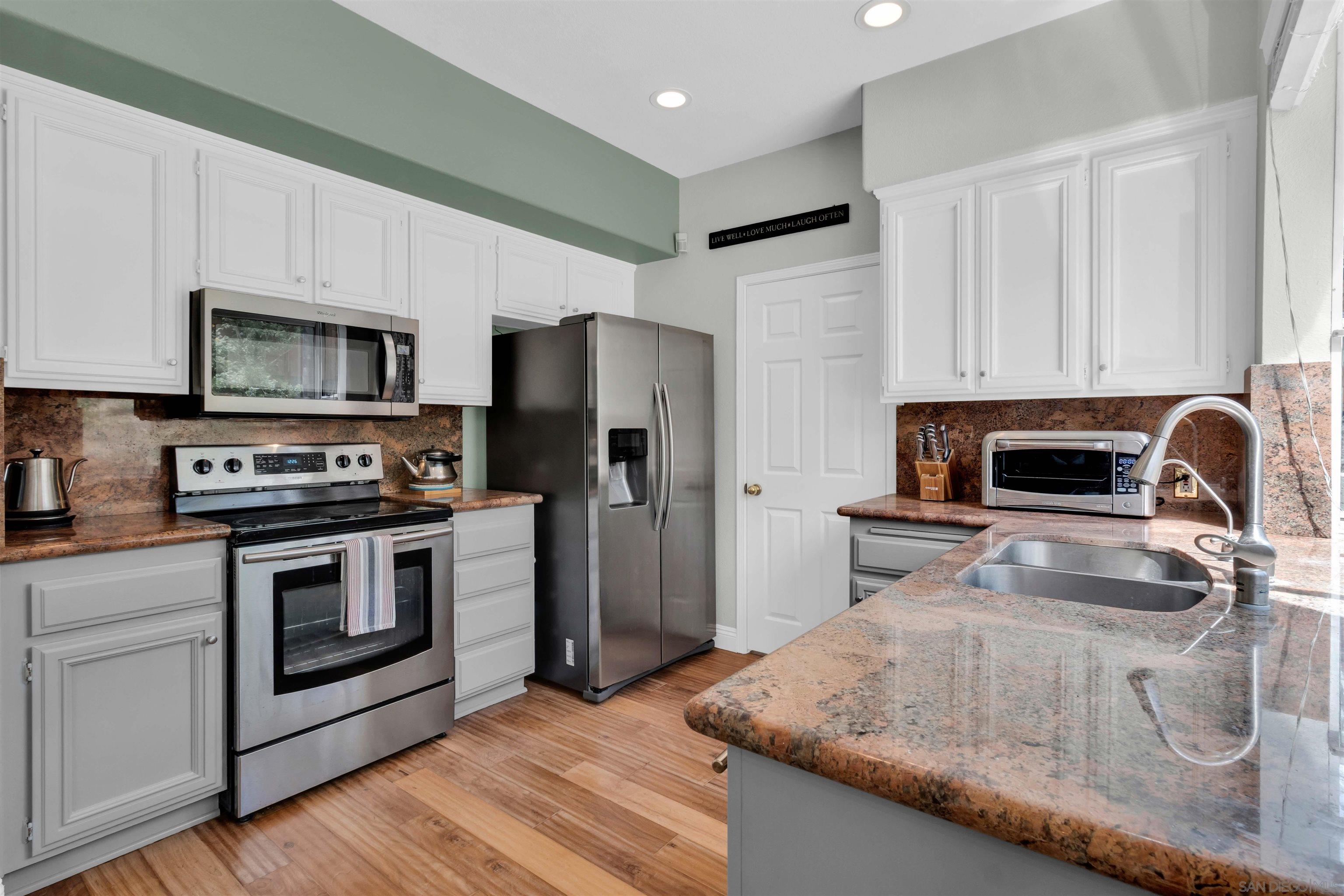 Detail Gallery Image 15 of 35 For 13867  Lewiston Street, San Diego,  CA 92128 - 3 Beds | 2/1 Baths