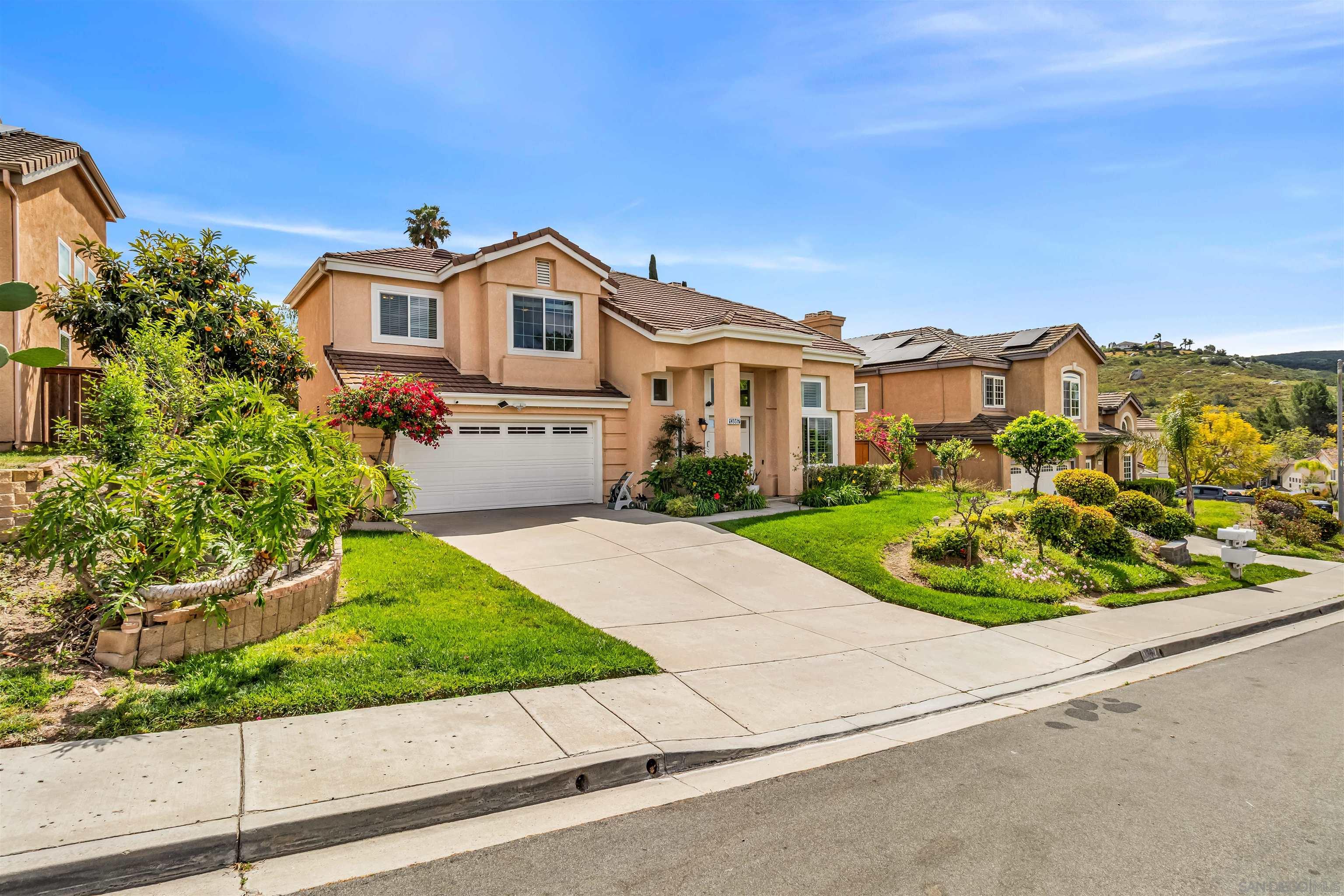 Detail Gallery Image 3 of 35 For 13867  Lewiston Street, San Diego,  CA 92128 - 3 Beds | 2/1 Baths