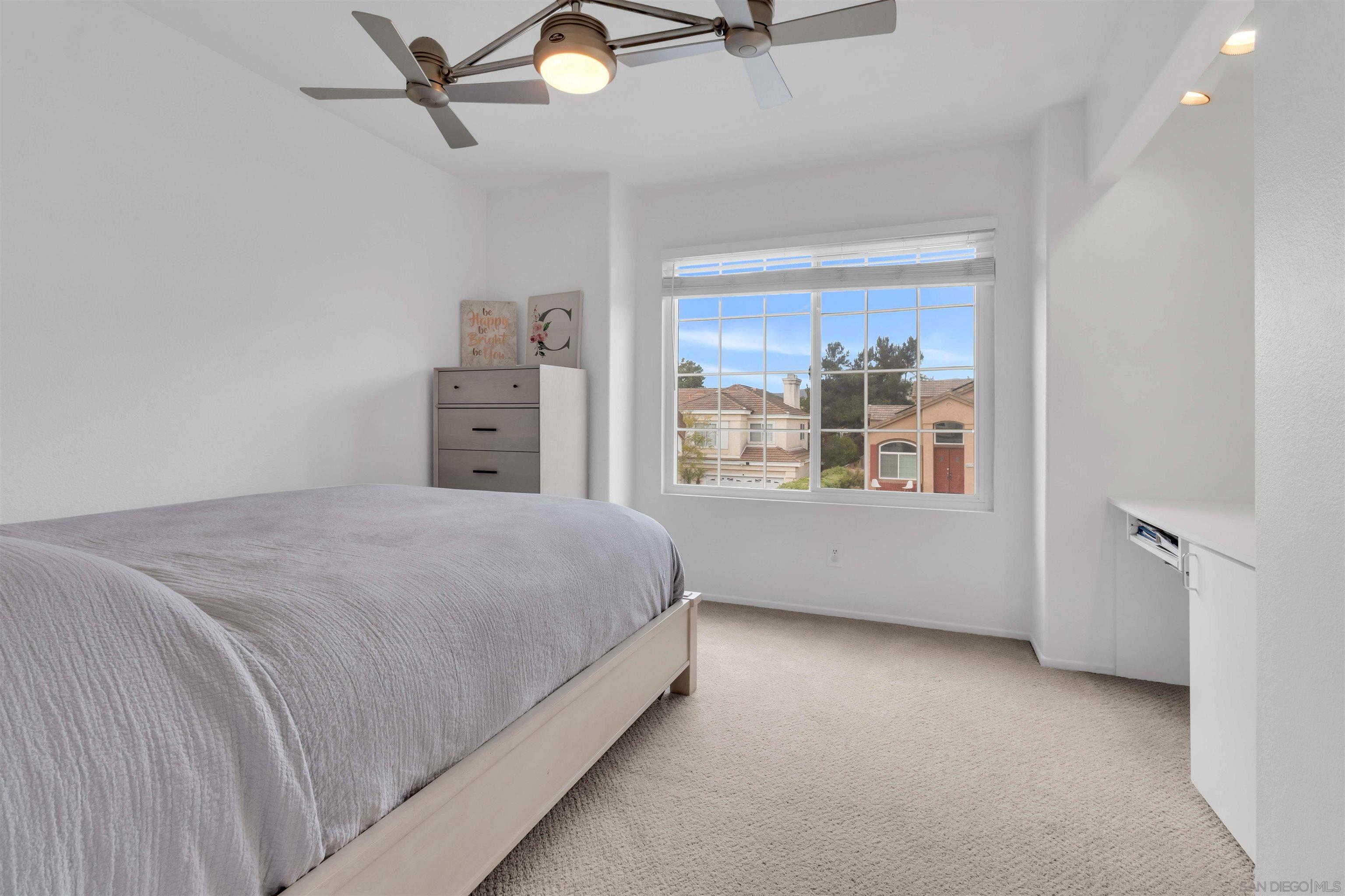 Detail Gallery Image 30 of 35 For 13867  Lewiston Street, San Diego,  CA 92128 - 3 Beds | 2/1 Baths
