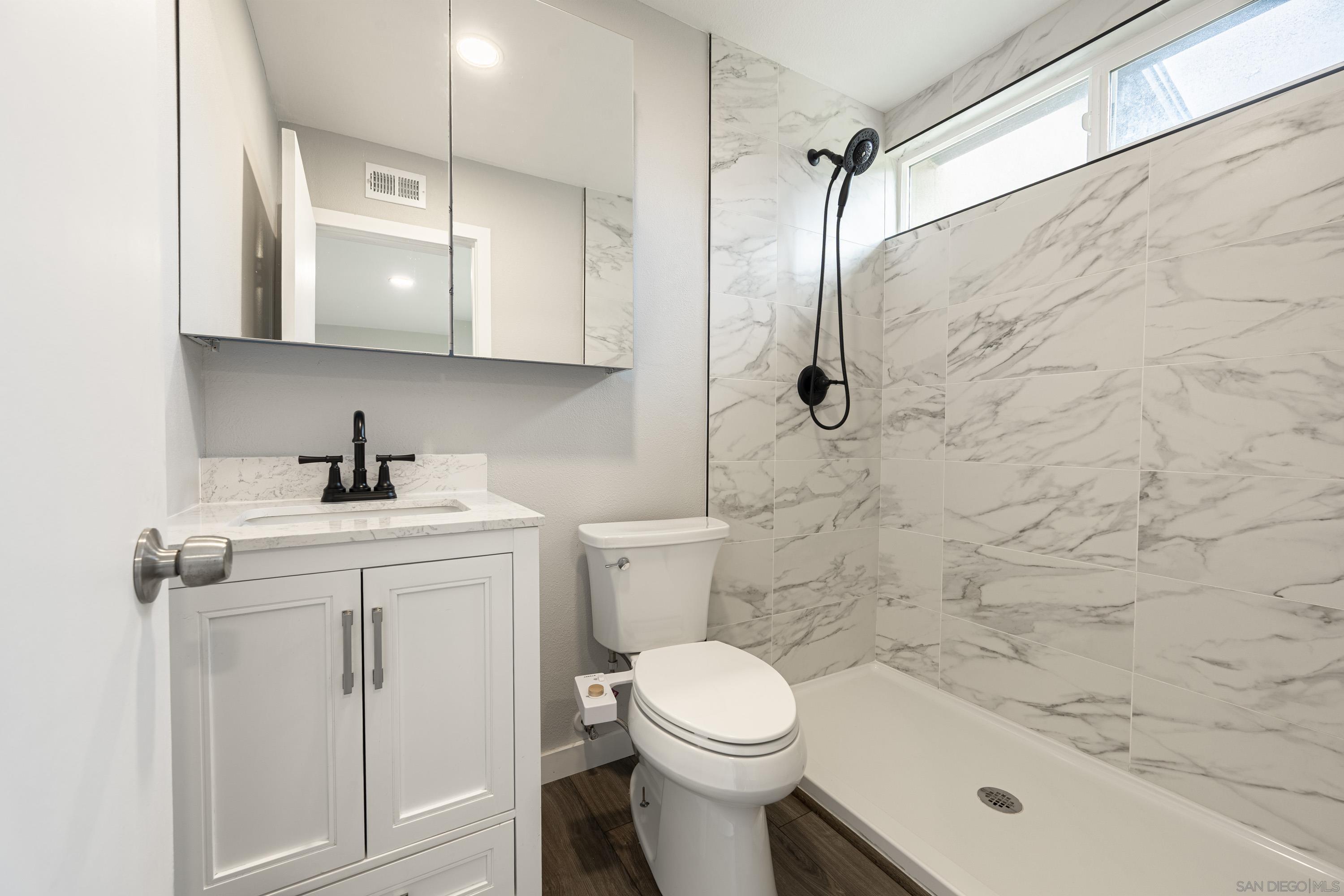 Detail Gallery Image 19 of 23 For 8748  Aquarius Dr, San Diego,  CA 92126 - 3 Beds | 2 Baths