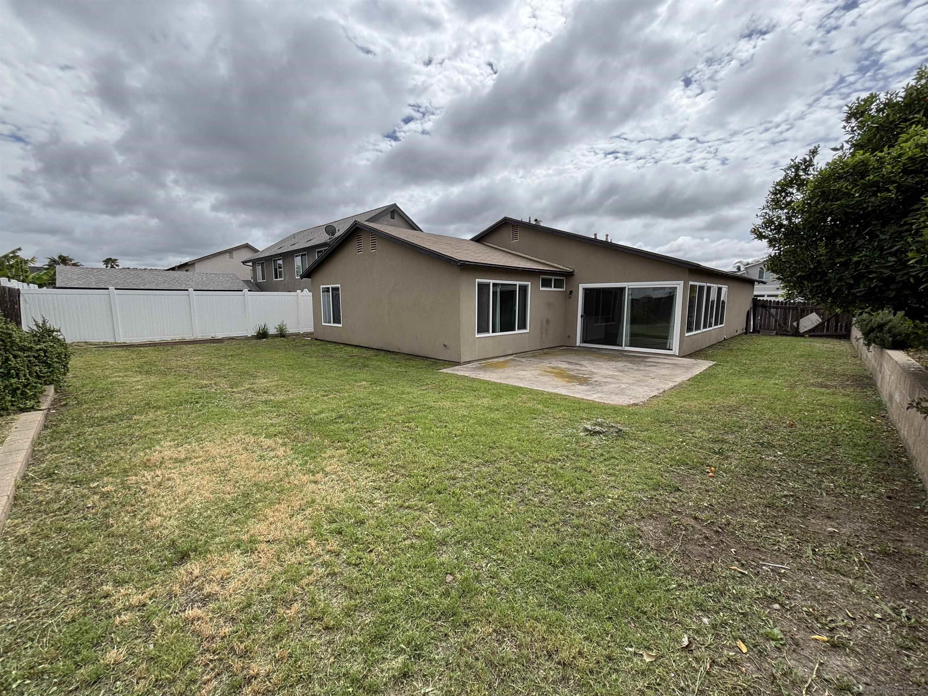 Detail Gallery Image 21 of 23 For 8748  Aquarius Dr, San Diego,  CA 92126 - 3 Beds | 2 Baths