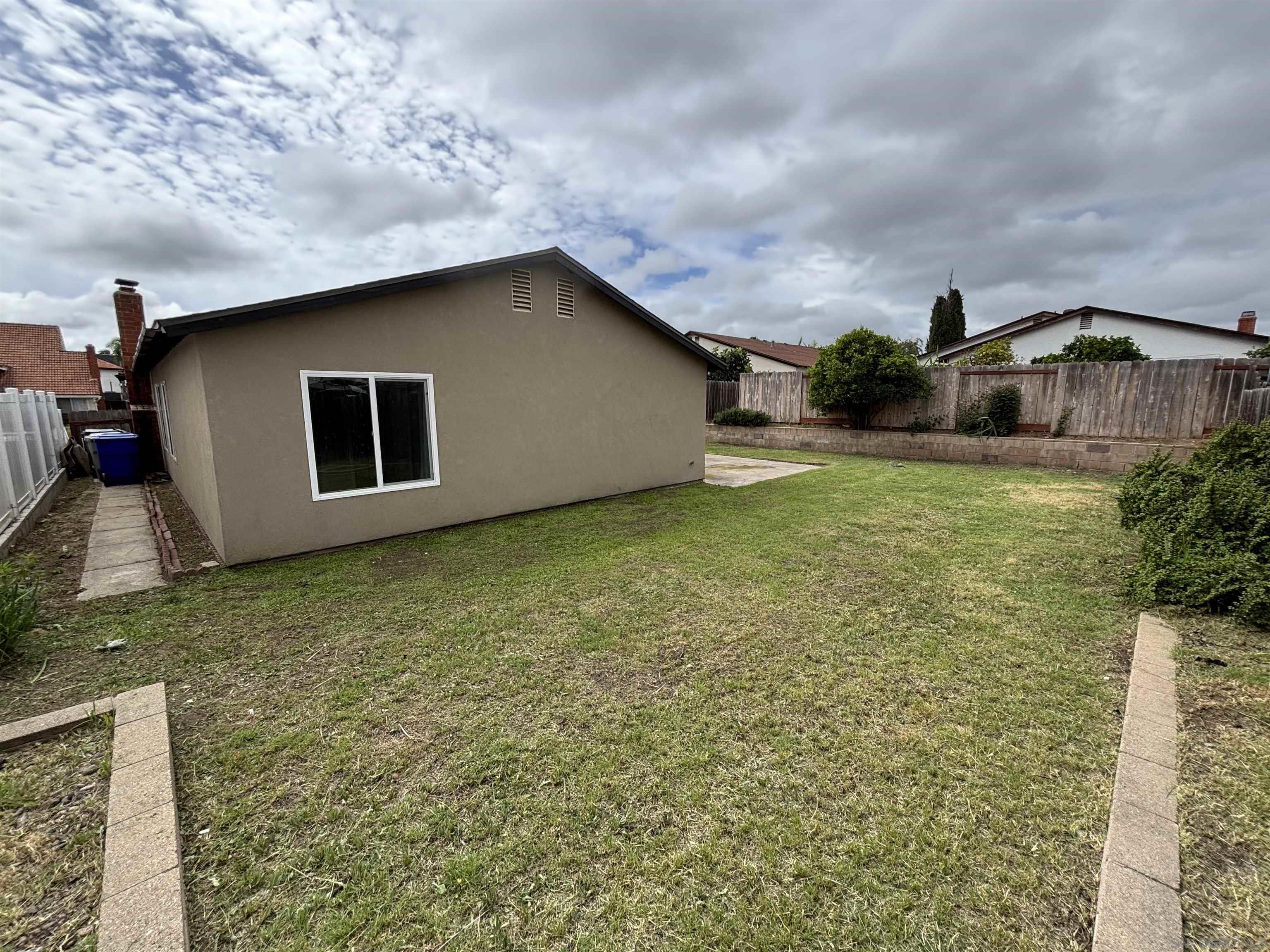 Detail Gallery Image 22 of 23 For 8748  Aquarius Dr, San Diego,  CA 92126 - 3 Beds | 2 Baths