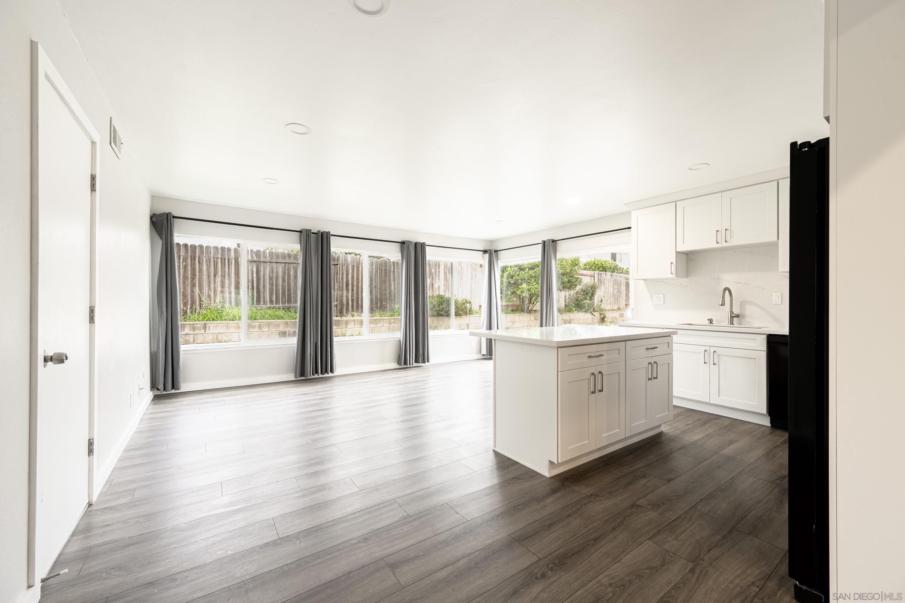 Detail Gallery Image 6 of 23 For 8748  Aquarius Dr, San Diego,  CA 92126 - 3 Beds | 2 Baths