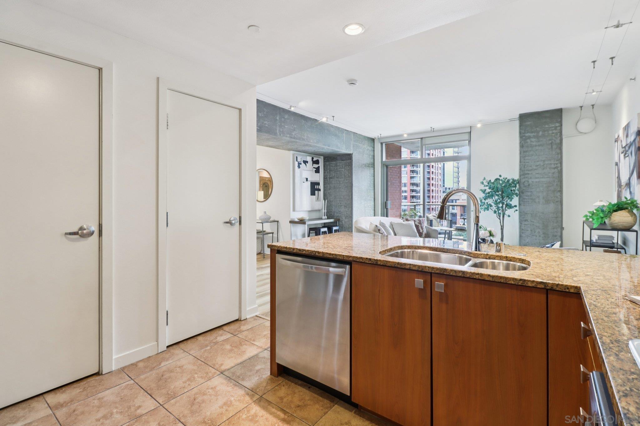 Detail Gallery Image 19 of 64 For 800  the Mark Lane  #607,  San Diego,  CA 92101 - 2 Beds | 2 Baths