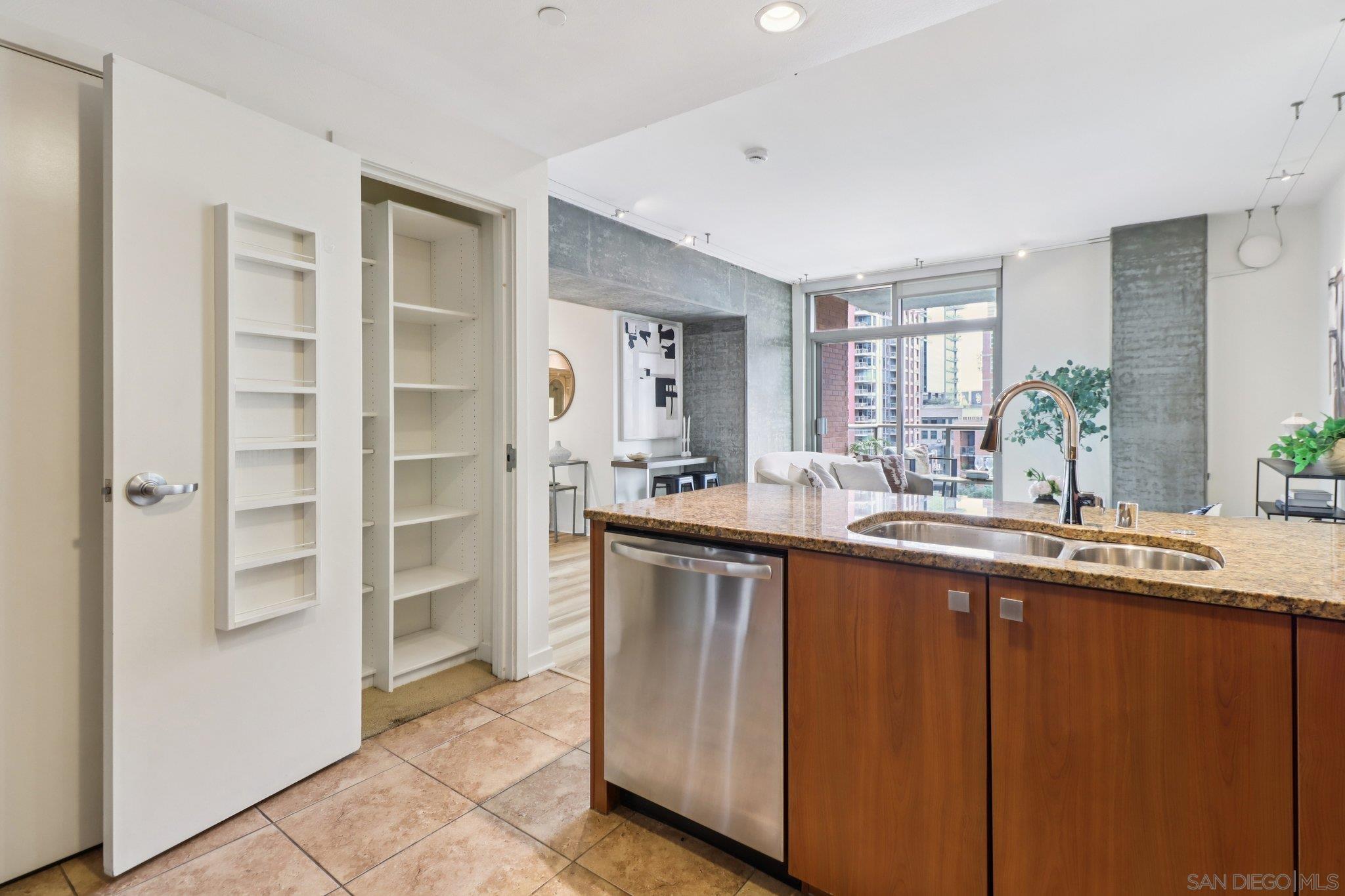 Detail Gallery Image 20 of 64 For 800  the Mark Lane  #607,  San Diego,  CA 92101 - 2 Beds | 2 Baths