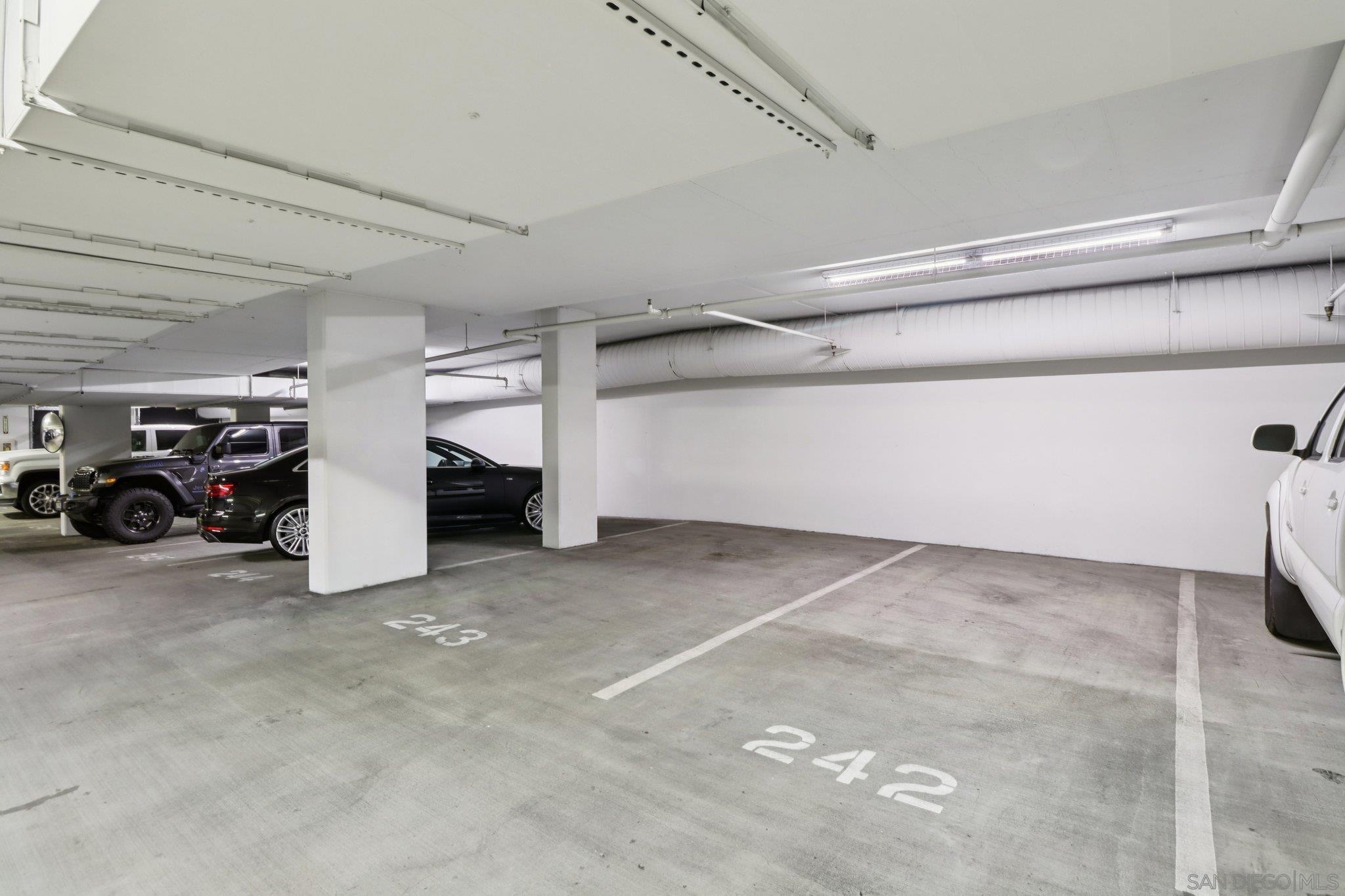 Detail Gallery Image 45 of 64 For 800  the Mark Lane  #607,  San Diego,  CA 92101 - 2 Beds | 2 Baths