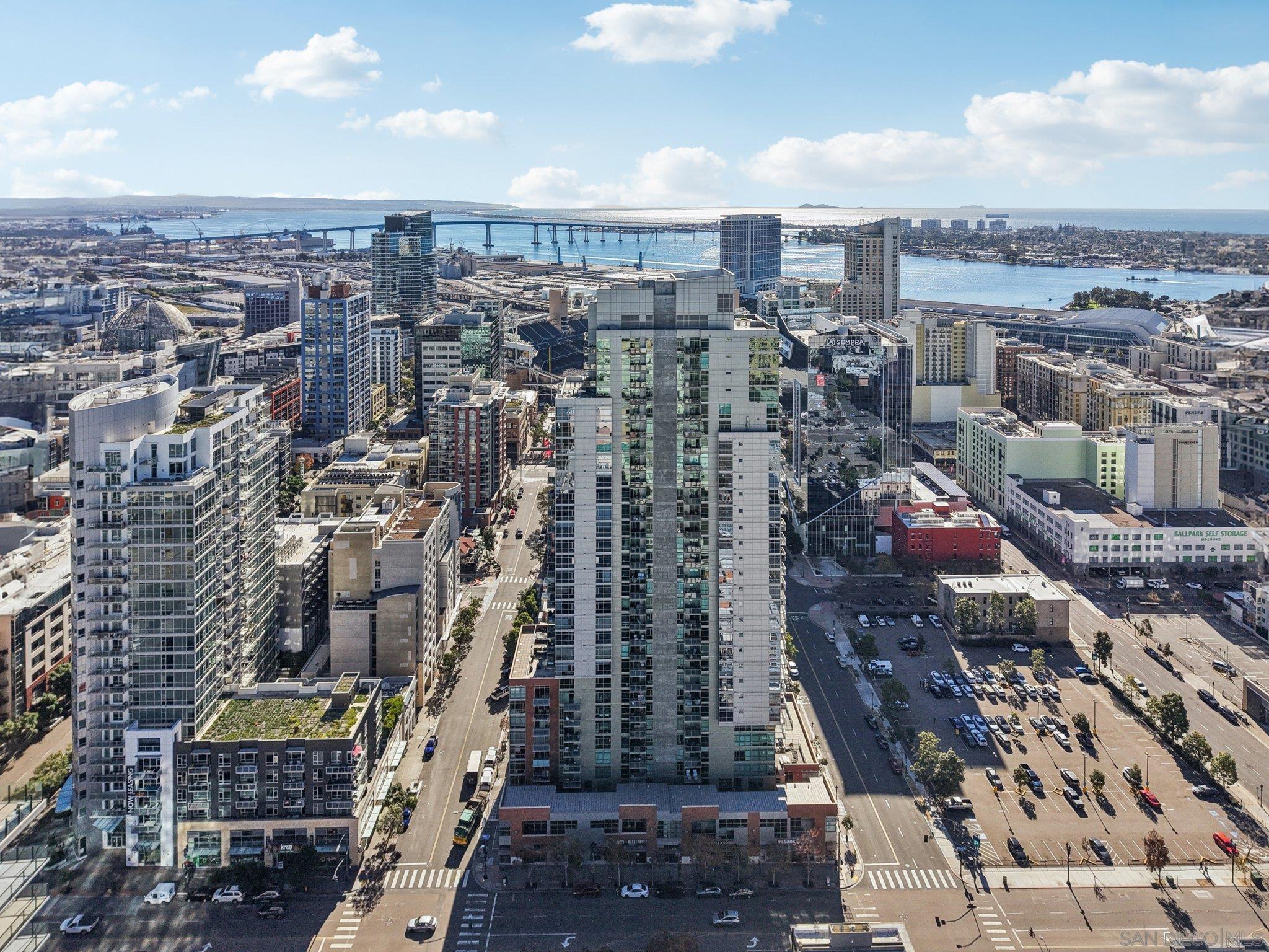 Detail Gallery Image 49 of 64 For 800  the Mark Lane  #607,  San Diego,  CA 92101 - 2 Beds | 2 Baths