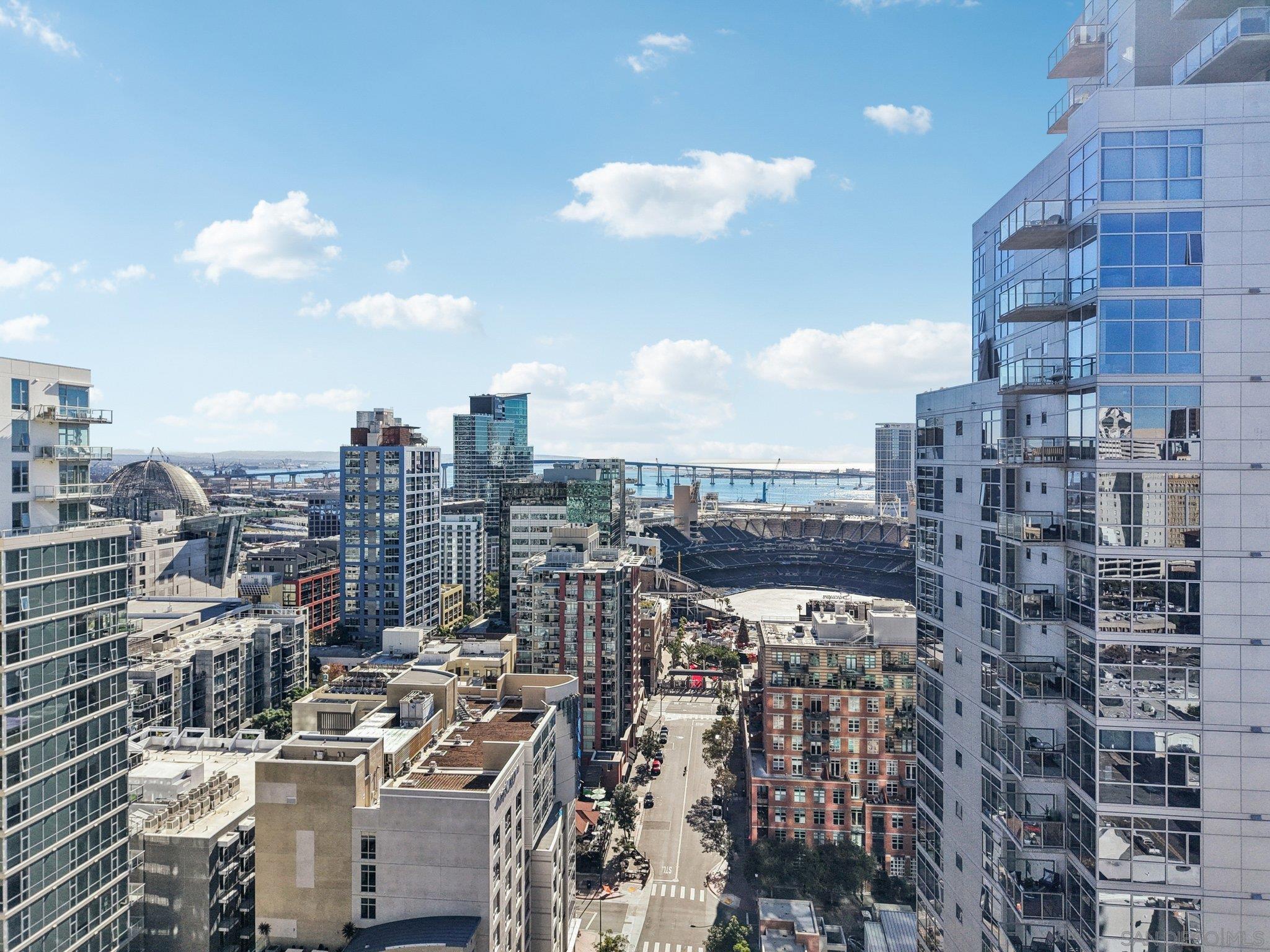 Detail Gallery Image 50 of 64 For 800  the Mark Lane  #607,  San Diego,  CA 92101 - 2 Beds | 2 Baths