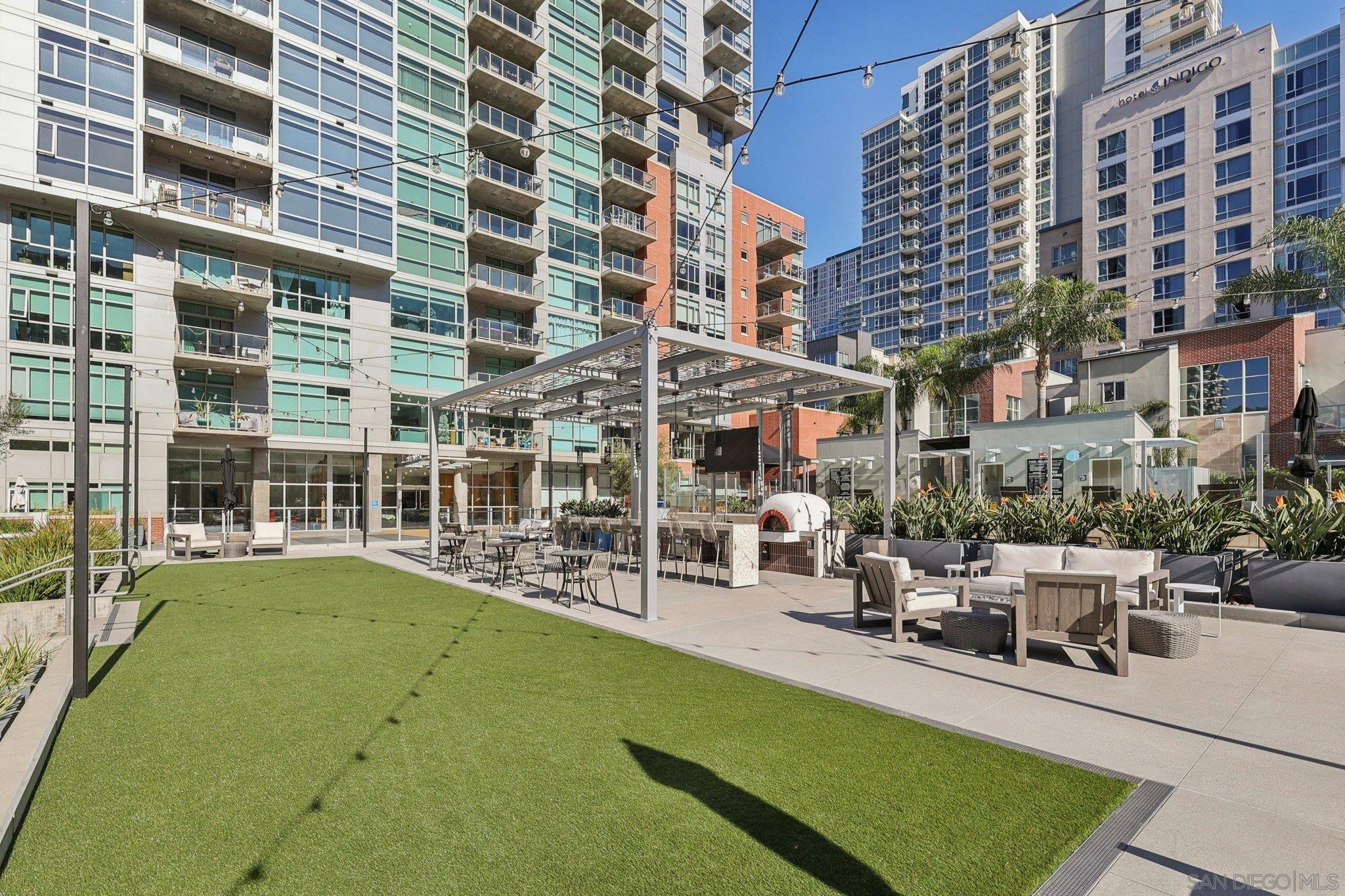 Detail Gallery Image 55 of 64 For 800  the Mark Lane  #607,  San Diego,  CA 92101 - 2 Beds | 2 Baths