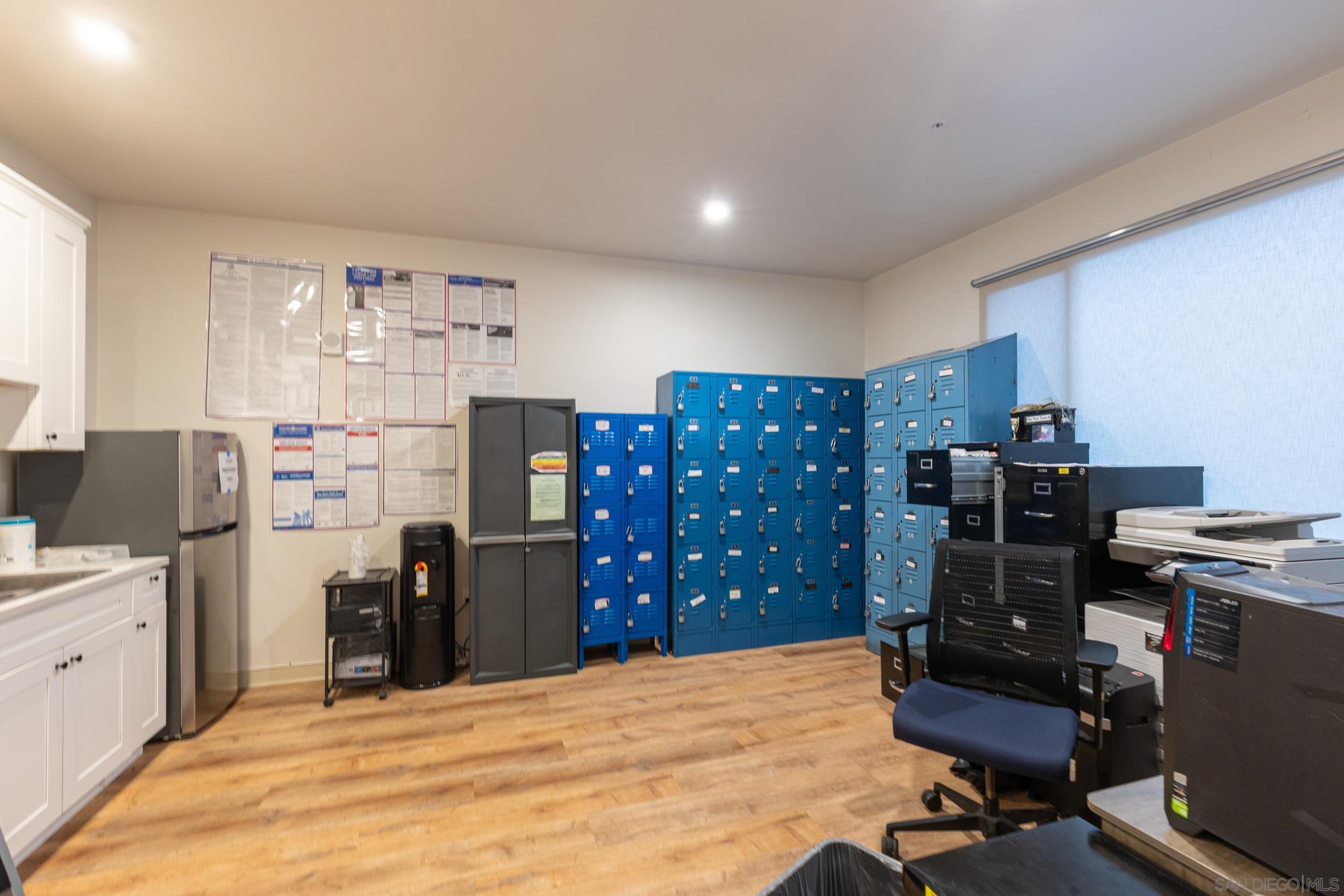 Detail Gallery Image 11 of 20 For 4017  42nd St, San Diego,  CA 92105 - – Beds | – Baths