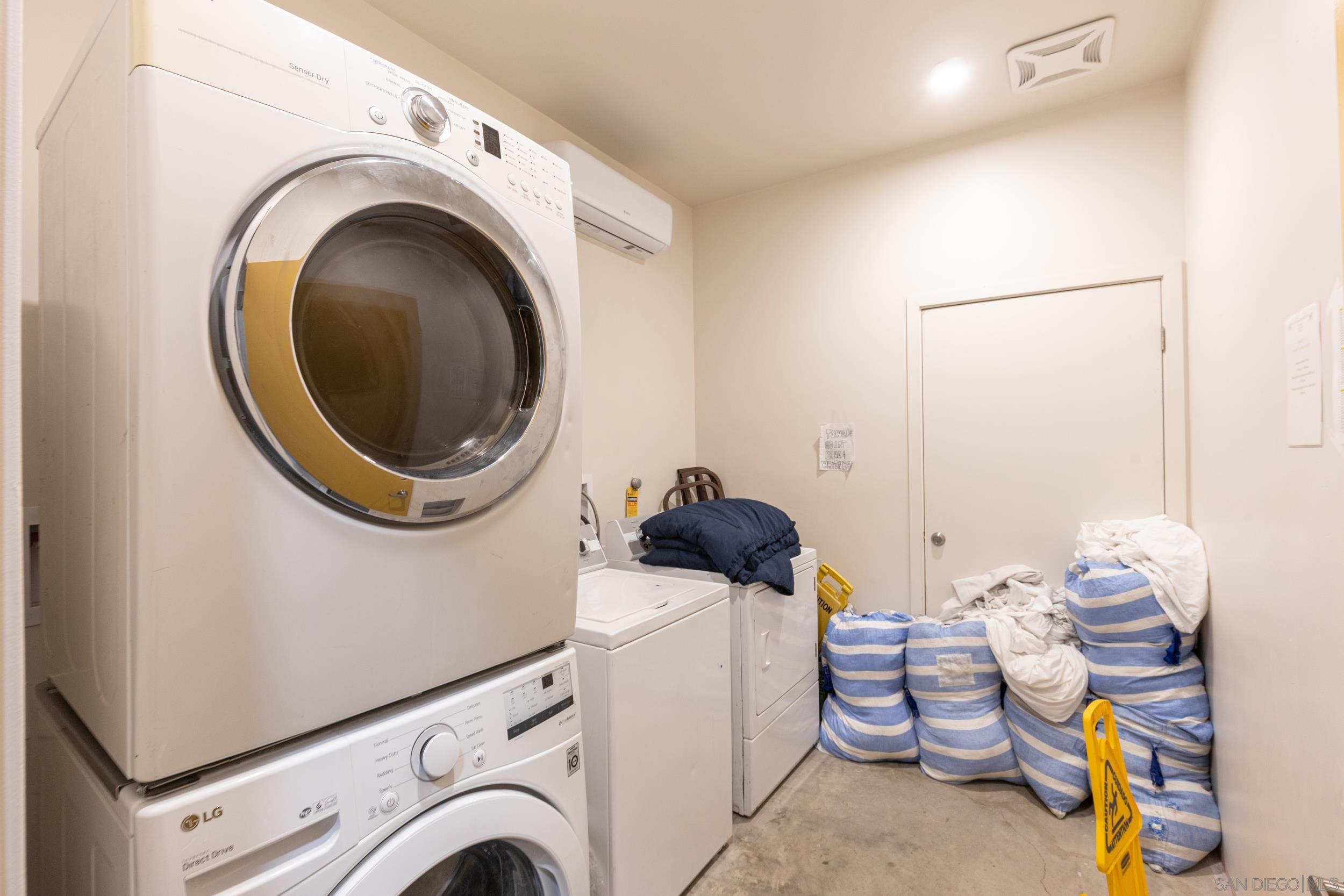 Detail Gallery Image 9 of 20 For 4017  42nd St, San Diego,  CA 92105 - – Beds | – Baths