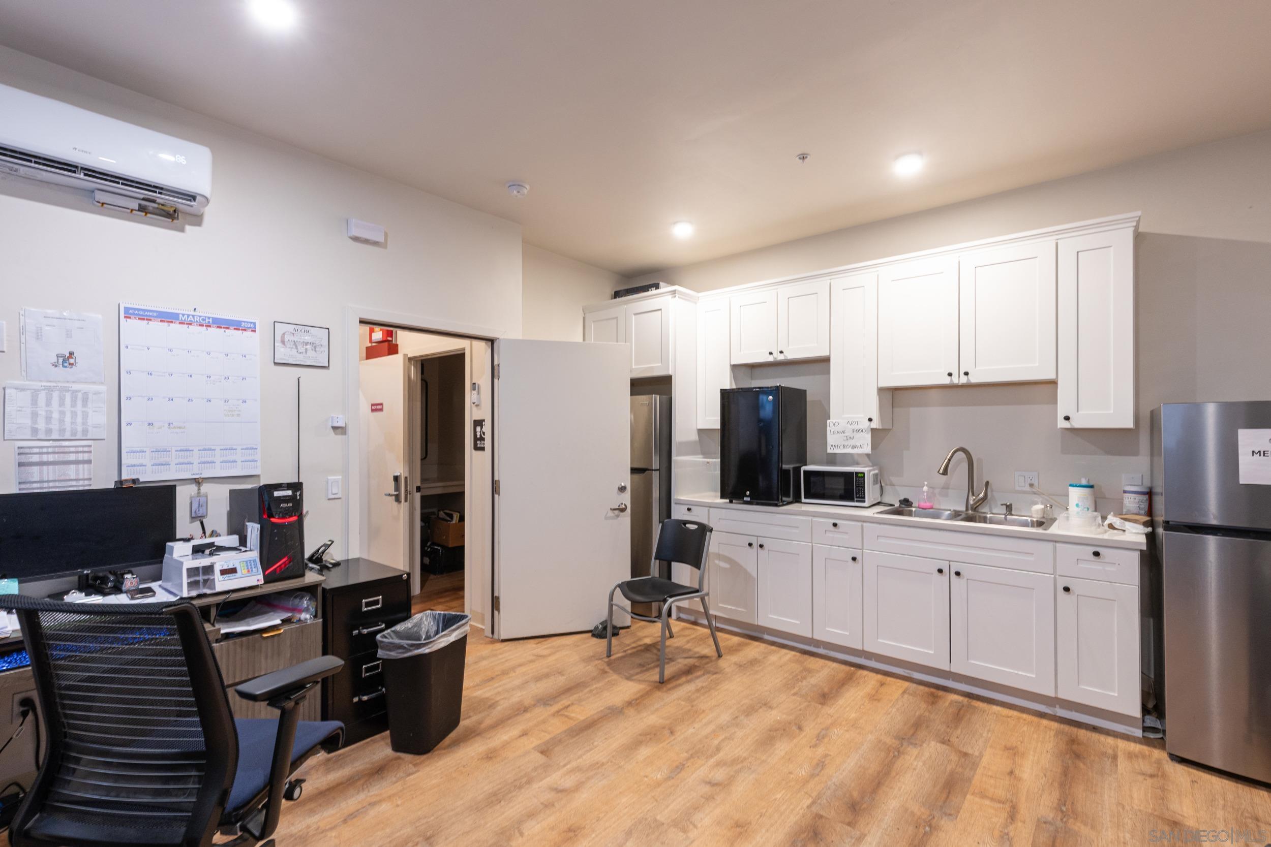 Detail Gallery Image 10 of 20 For 4017  42nd St, San Diego,  CA 92105 - – Beds | – Baths