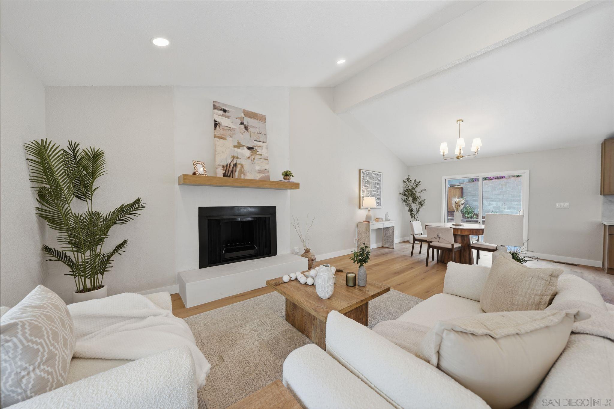 Detail Gallery Image 14 of 46 For 3344  Goldfinch St, San Diego,  CA 92103 - 3 Beds | 2/1 Baths