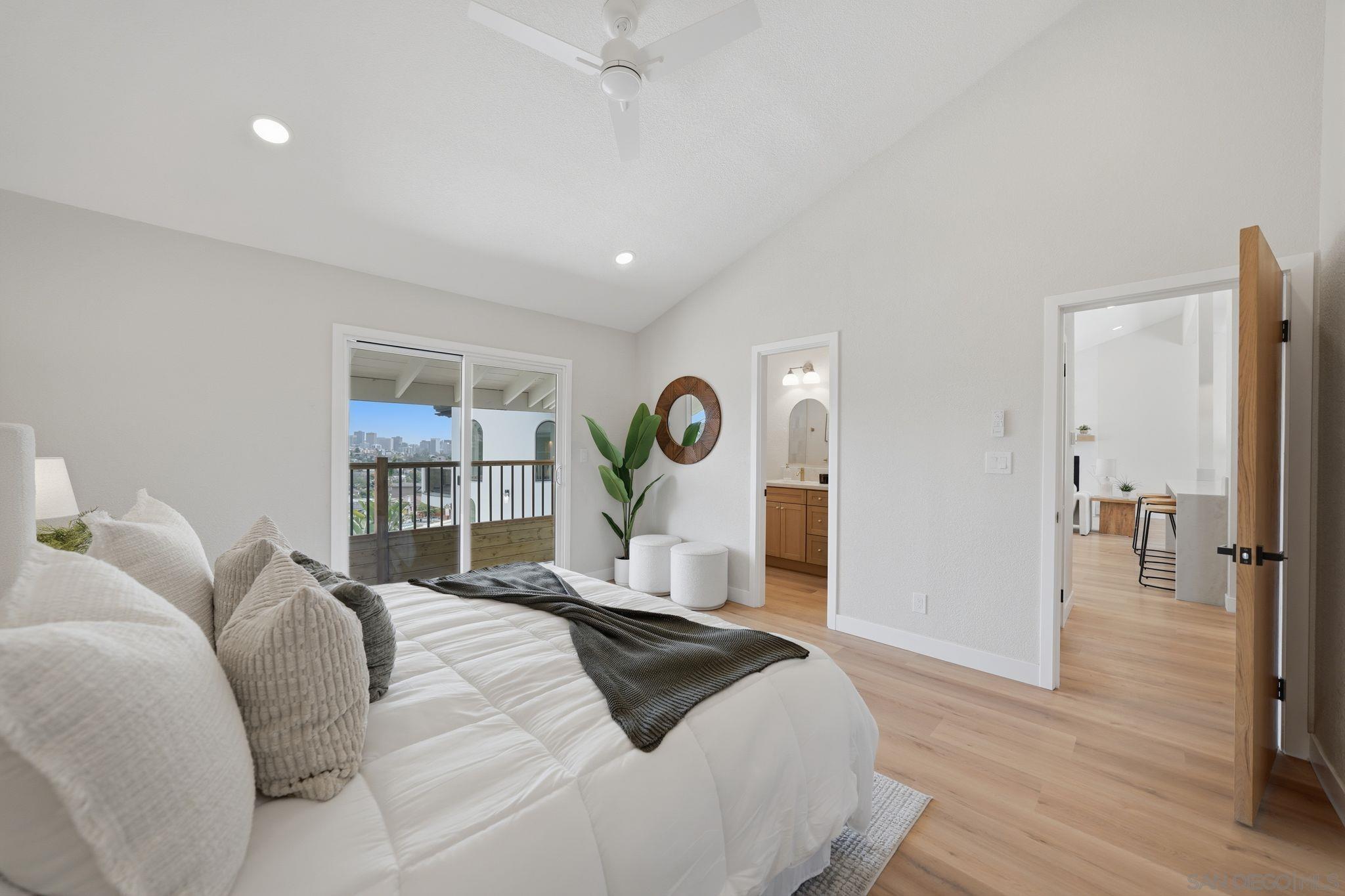 Detail Gallery Image 21 of 46 For 3344  Goldfinch St, San Diego,  CA 92103 - 3 Beds | 2/1 Baths