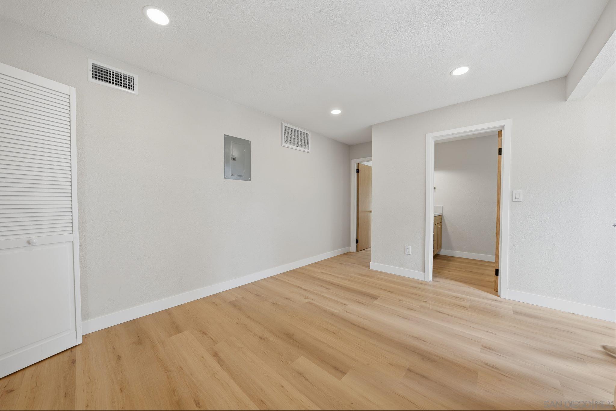 Detail Gallery Image 28 of 46 For 3344  Goldfinch St, San Diego,  CA 92103 - 3 Beds | 2/1 Baths