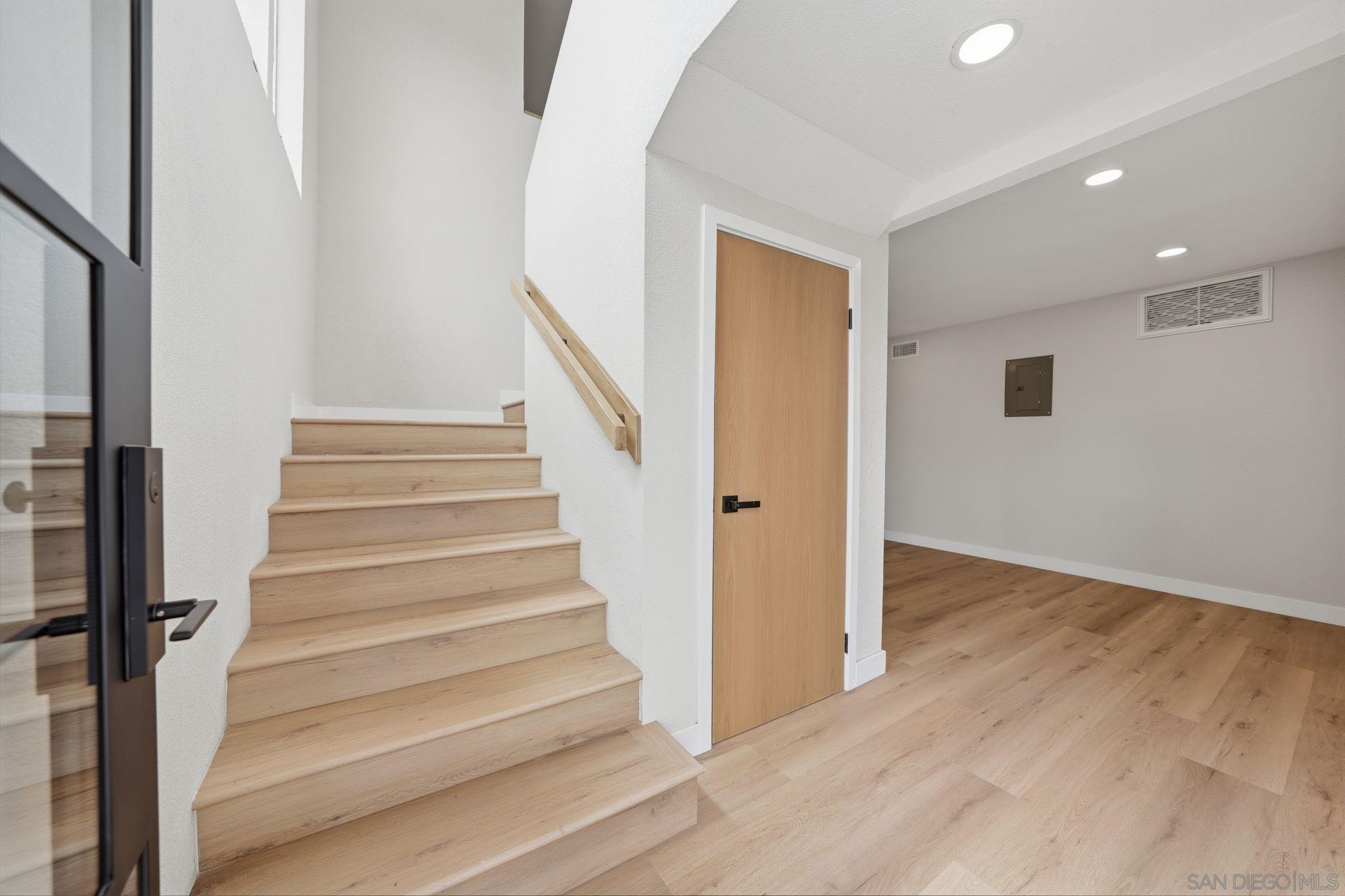 Detail Gallery Image 31 of 46 For 3344  Goldfinch St, San Diego,  CA 92103 - 3 Beds | 2/1 Baths