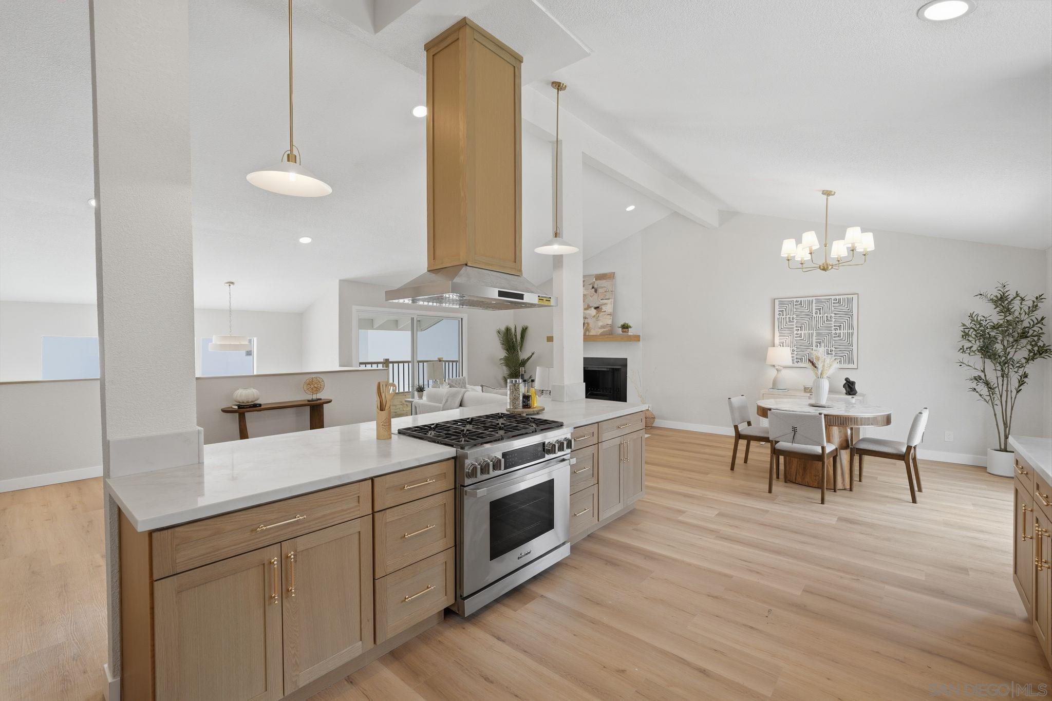 Detail Gallery Image 6 of 46 For 3344  Goldfinch St, San Diego,  CA 92103 - 3 Beds | 2/1 Baths