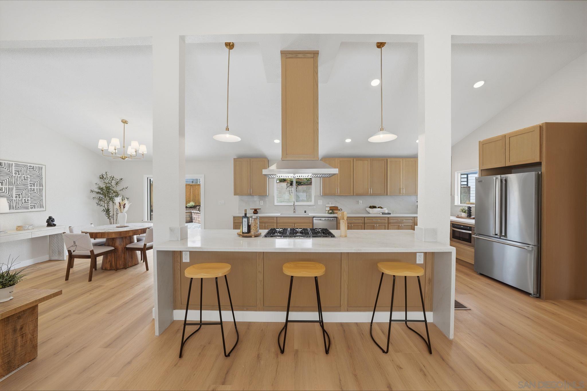 Detail Gallery Image 7 of 46 For 3344  Goldfinch St, San Diego,  CA 92103 - 3 Beds | 2/1 Baths