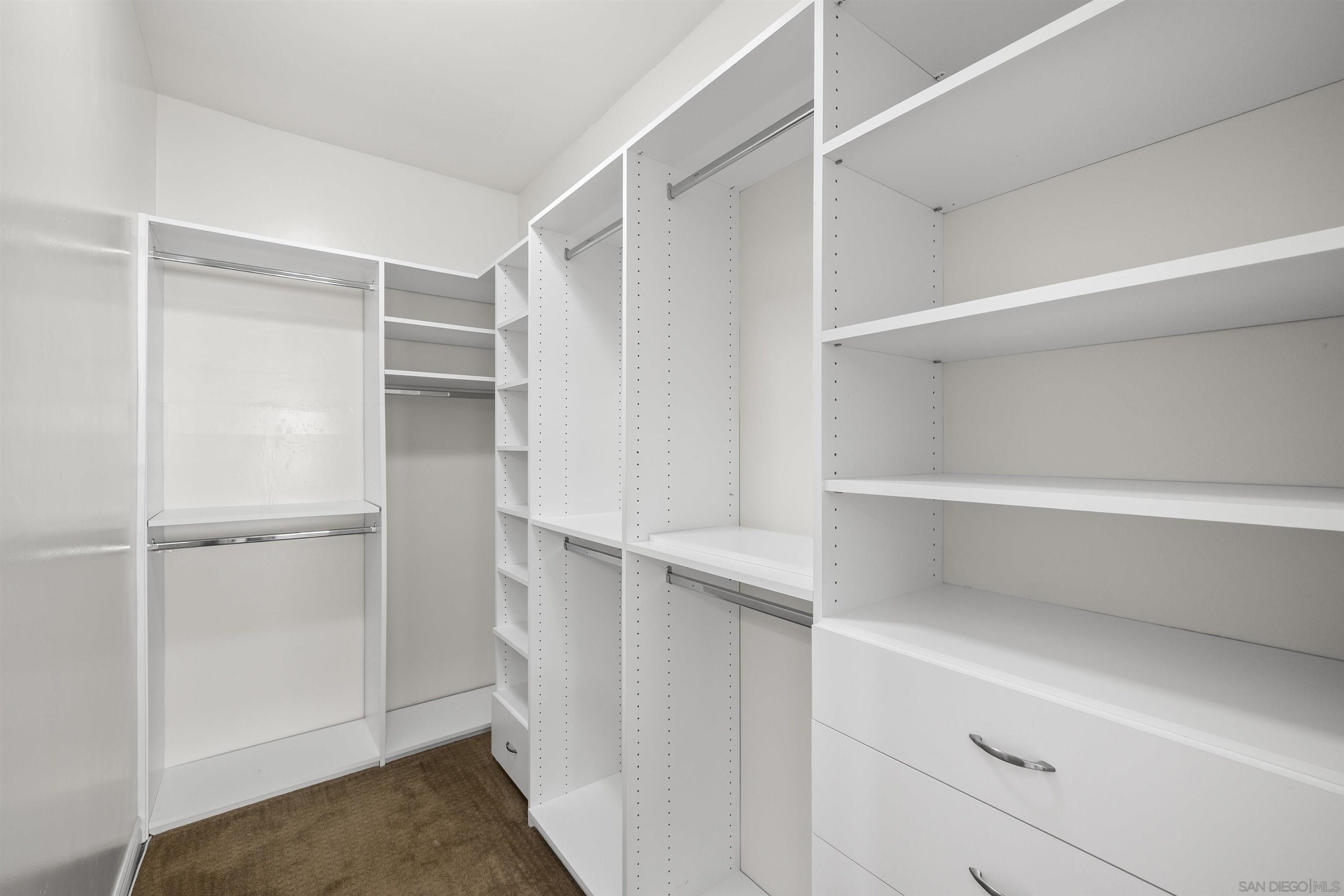 Detail Gallery Image 33 of 54 For 2873 W Bainbridge Rd., San Diego,  CA 92106 - 4 Beds | 3 Baths