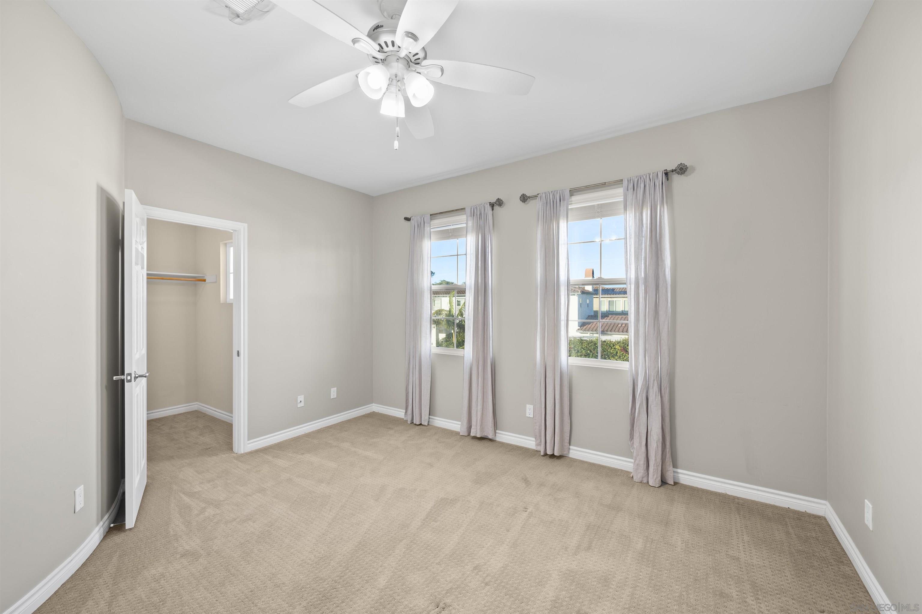 Detail Gallery Image 34 of 54 For 2873 W Bainbridge Rd., San Diego,  CA 92106 - 4 Beds | 3 Baths