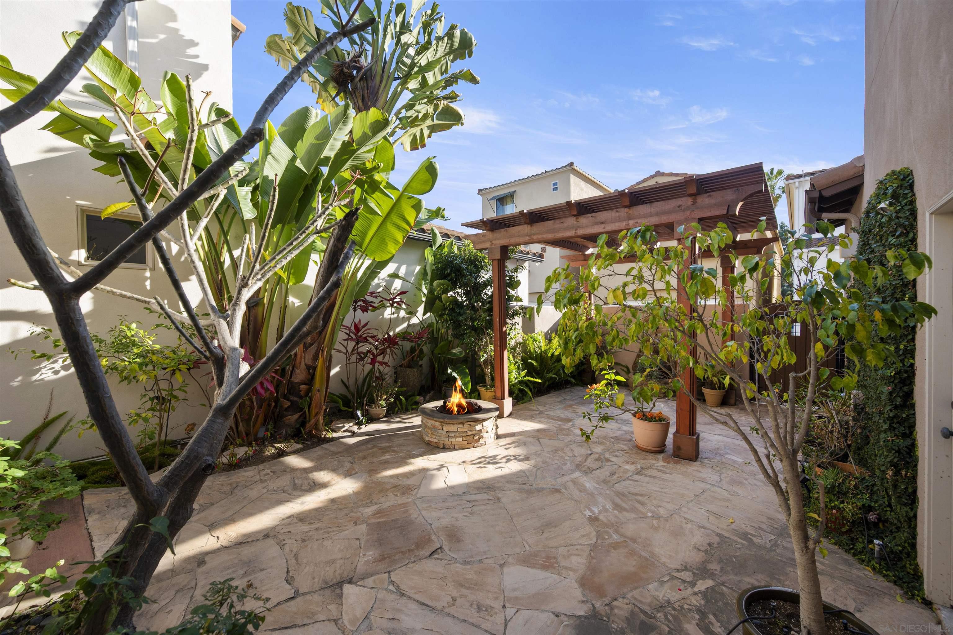 Detail Gallery Image 40 of 54 For 2873 W Bainbridge Rd., San Diego,  CA 92106 - 4 Beds | 3 Baths