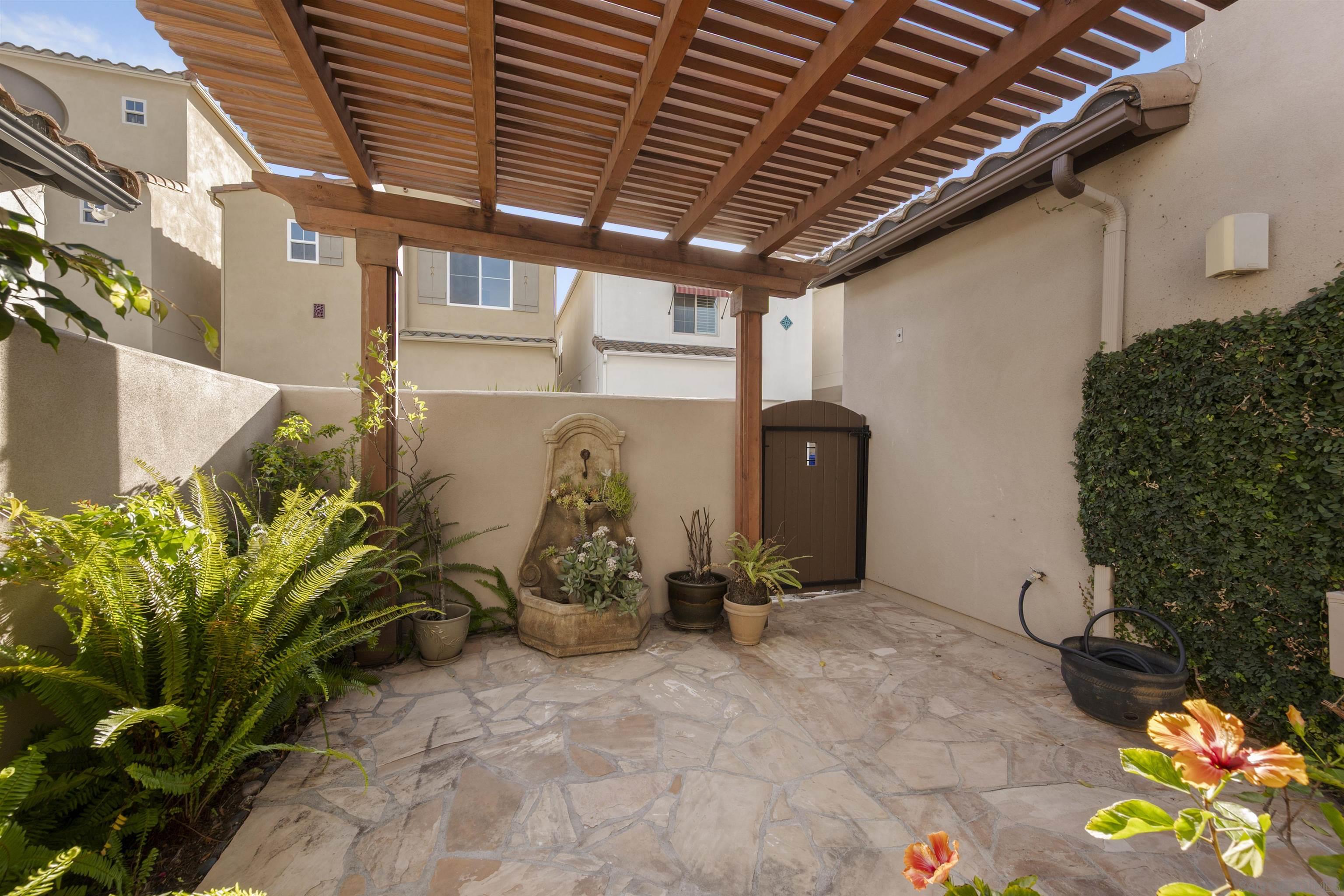 Detail Gallery Image 42 of 54 For 2873 W Bainbridge Rd., San Diego,  CA 92106 - 4 Beds | 3 Baths