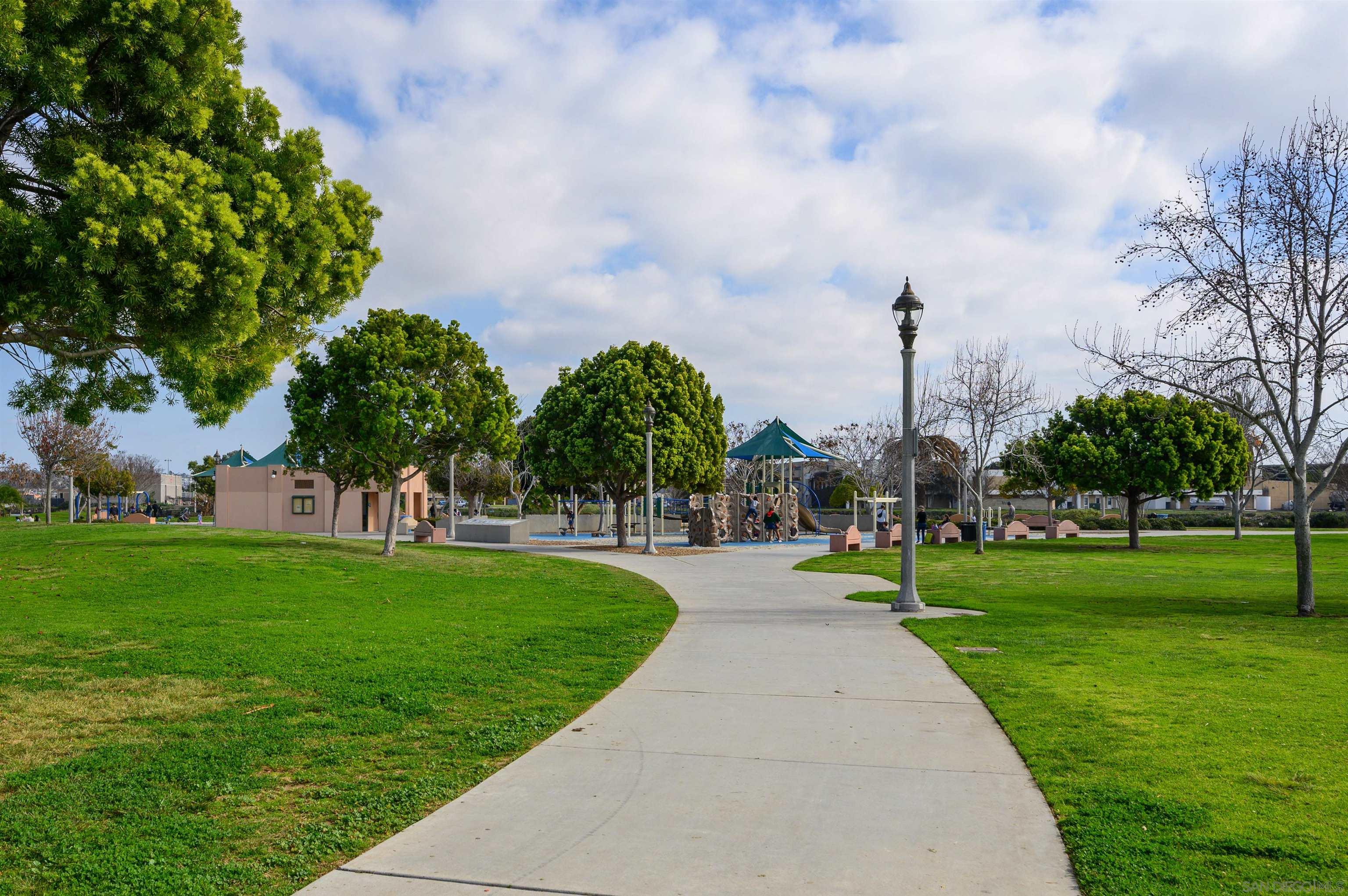 Detail Gallery Image 52 of 54 For 2873 W Bainbridge Rd., San Diego,  CA 92106 - 4 Beds | 3 Baths