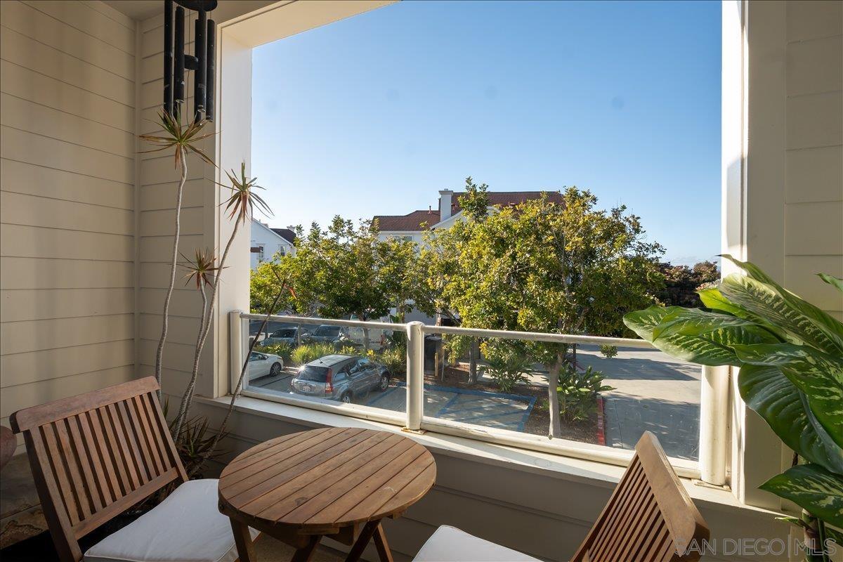 Detail Gallery Image 14 of 38 For 750  Harbor Cliff Way  #102,  Oceanside,  CA 92054 - 2 Beds | 2/1 Baths