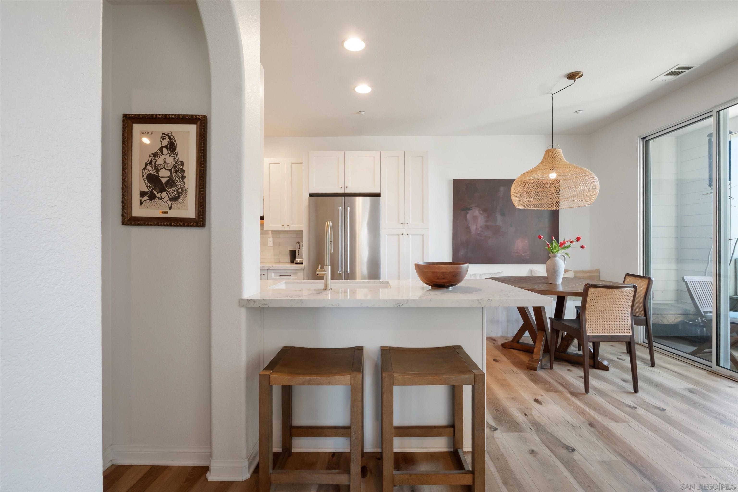 Detail Gallery Image 3 of 38 For 750  Harbor Cliff Way  #102,  Oceanside,  CA 92054 - 2 Beds | 2/1 Baths